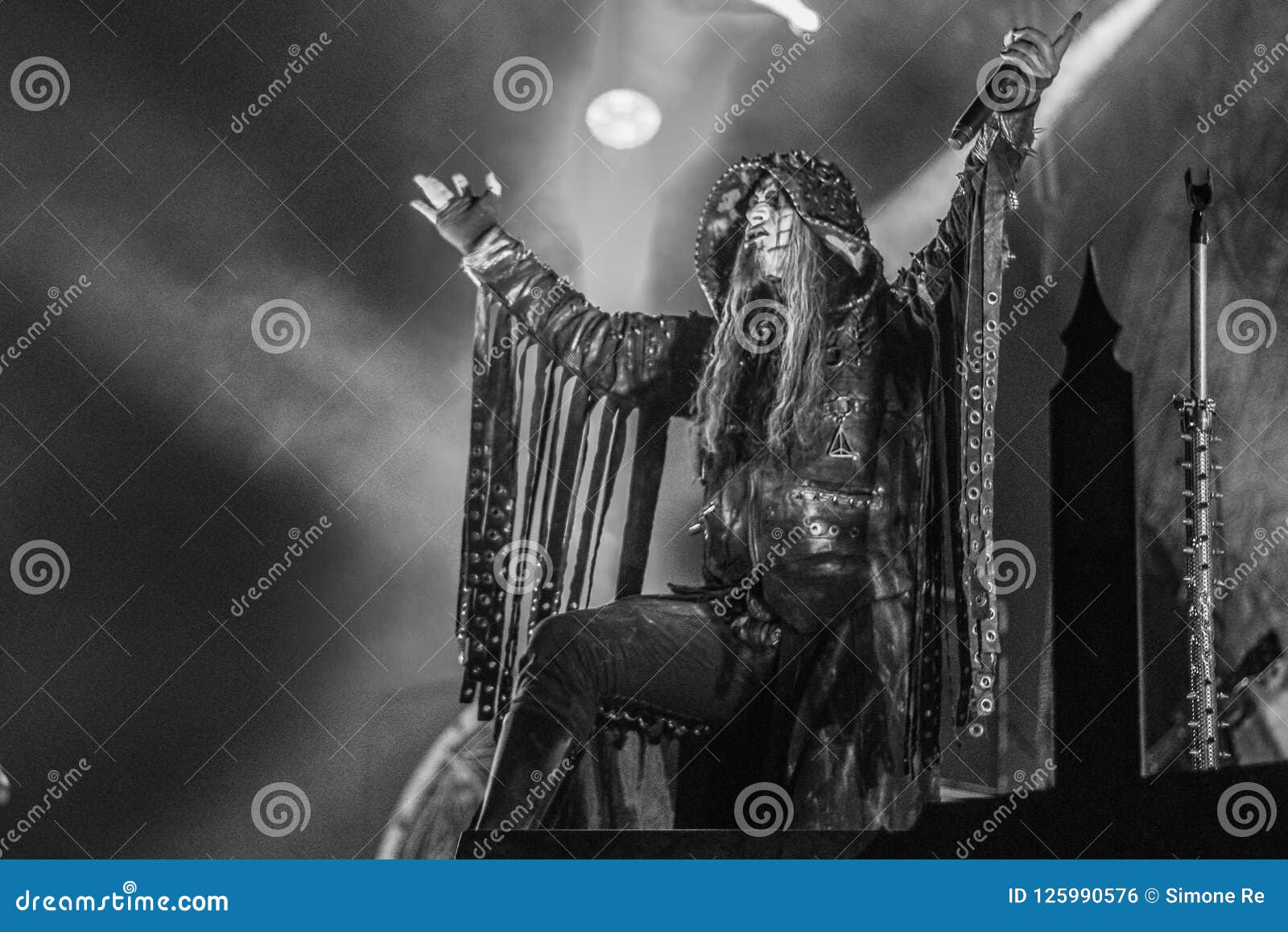 Dimmu Borgir, Shagrath , Live Concert 2018 Hellfest Editorial Stock Photo -  Image of guitar, portrait: 125008058