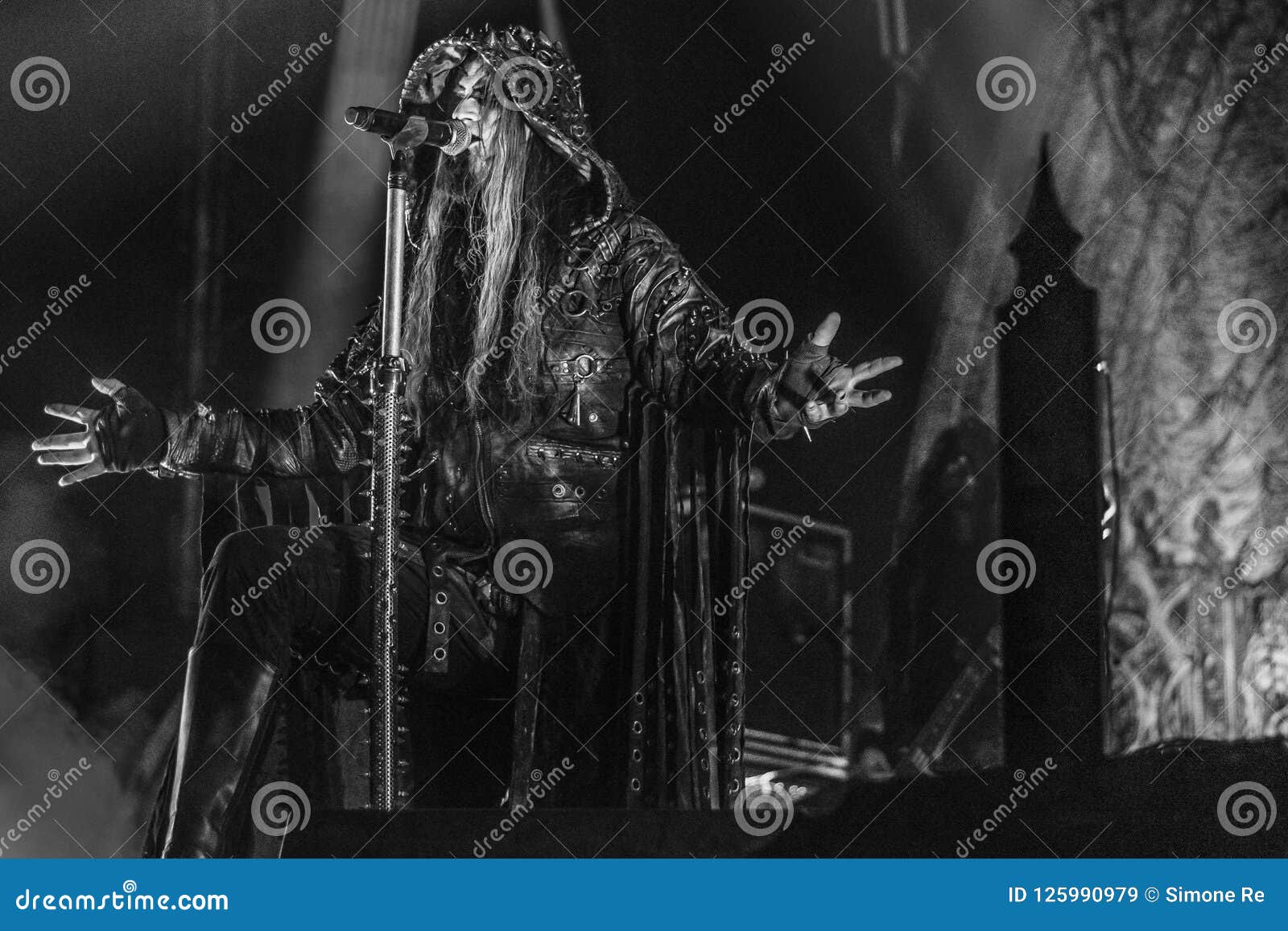 Dimmu Borgir, Shagrath , Live Concert 2018 Hellfest Editorial Photo - Image  of news, norwegian: 125990576