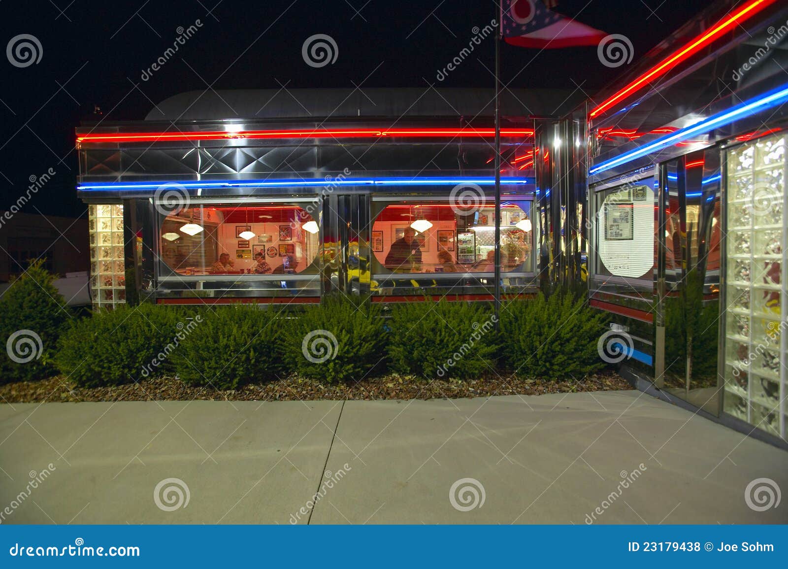 FEBRUARY 1, 2019 LOS ANGELES, CA, USA - Edward Hopper Style View of Los  Angeles California IHOP at Night with Neon Sign on Editorial Photo - Image  of dining, dinner: 145596996