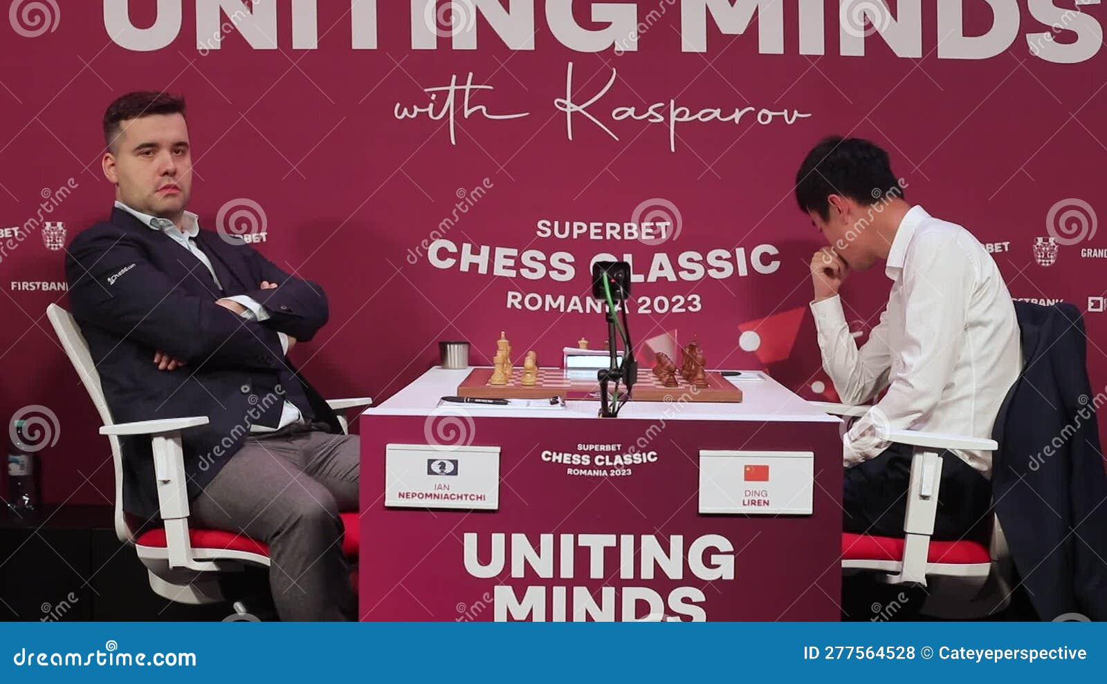 Ding Liren O Campeão Mundial De Xadrez Reinante Na Grande Turnê De