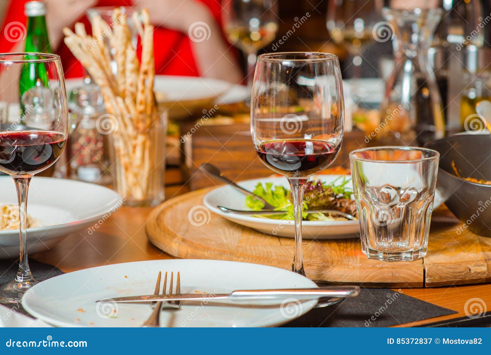 Dinner In Italian Restaurant Stock Image - Image of pasta, cuisine