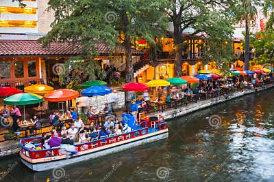 san antonio riverboat dinner cruise