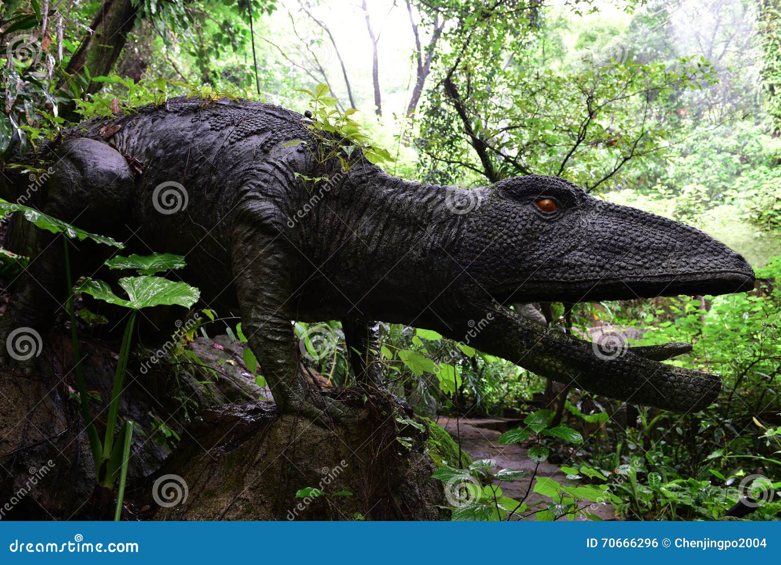 Dinosaur sculpture stock photo. Image of jurassic, natural 70666296