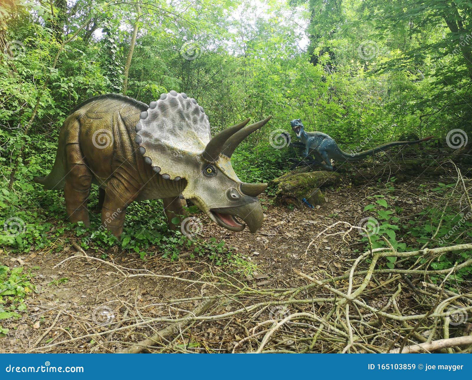 Big Statue Of Prehistoric Dinosaur Stock Photography | CartoonDealer ...