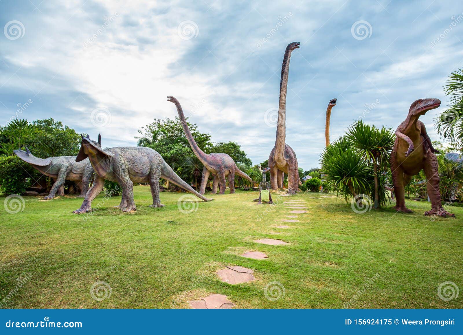 Parque do T-REX  Corra sem parar - os dinossauros estão vindo! 