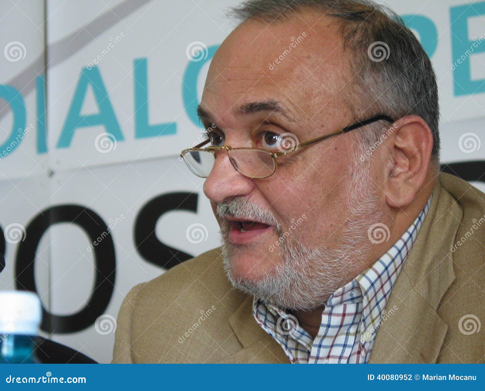 Dinu Patriciu fotografia editoriale. Immagine di vetri - 40080952