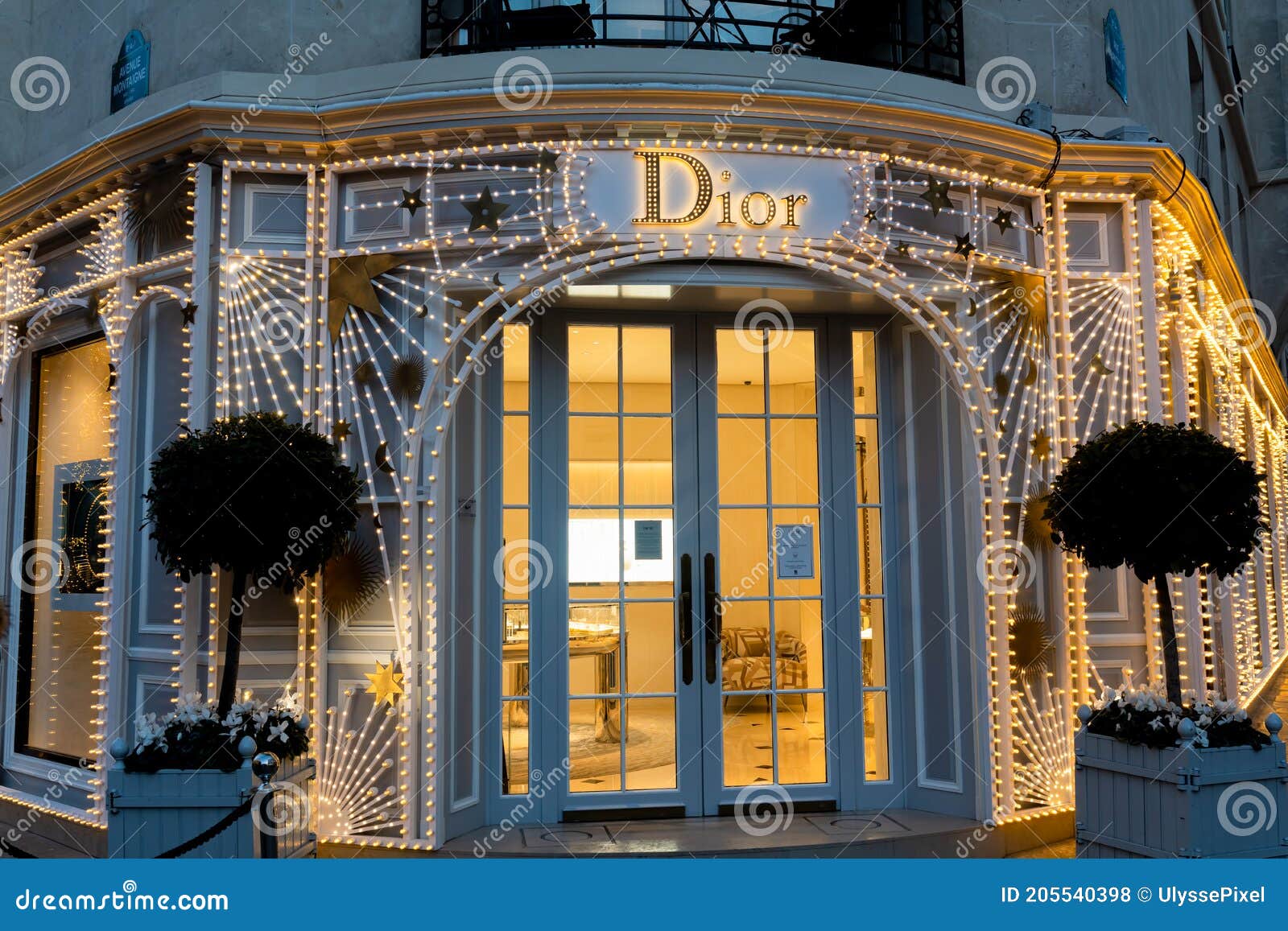 Dior with Christmas Lights on Avenue Montaigne - Paris, France Editorial  Stock Photo - Image of decoration, avenue: 205540398