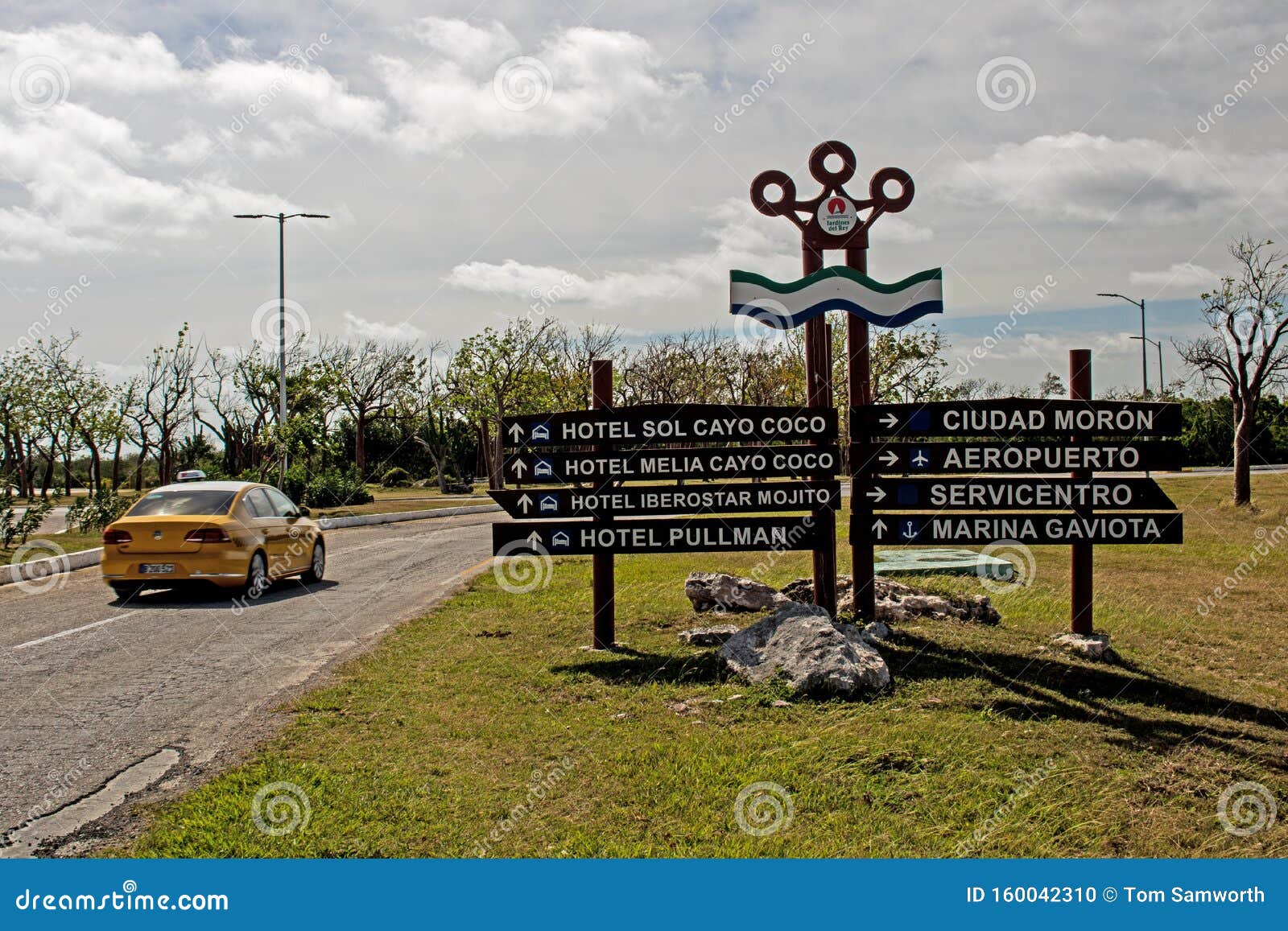 direction sign in cayo coco, cuba