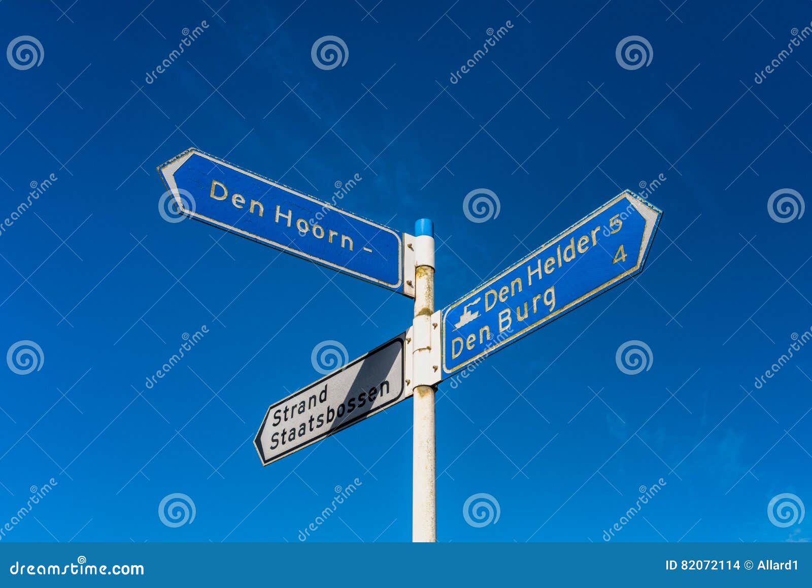 directional signs on texel