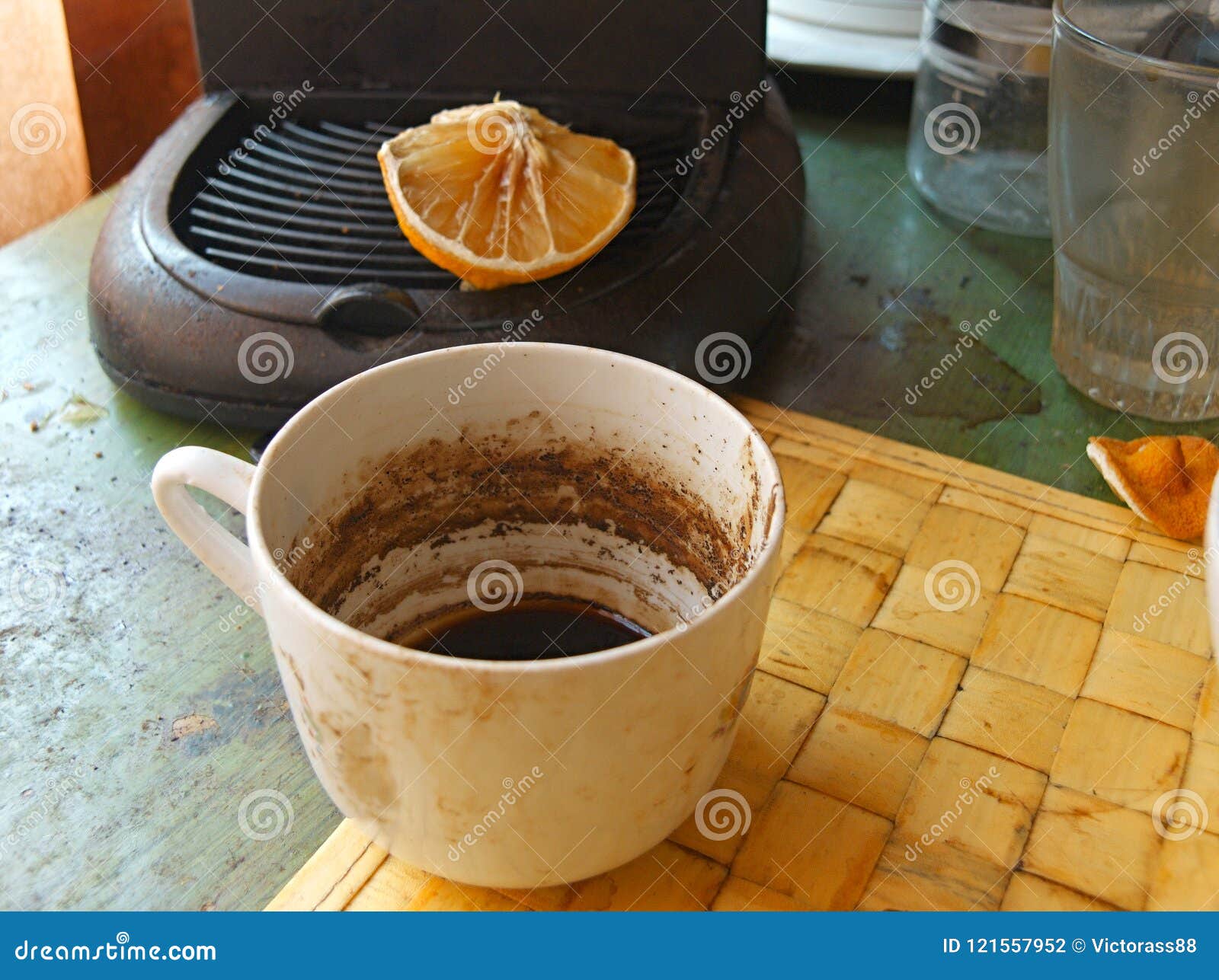 Dirty coffee cup stock photo. Image of lemon, utensil 121557952