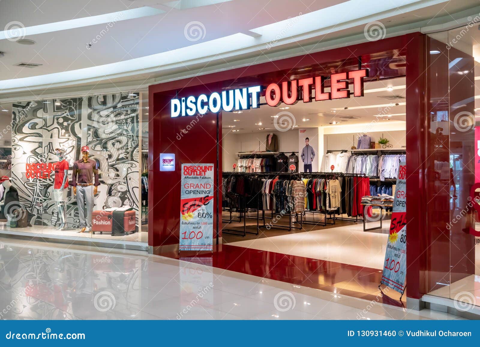 Discount Outlet Shop At Paradise Park, Bangkok, Thailand, Oct 22, 2018 ...