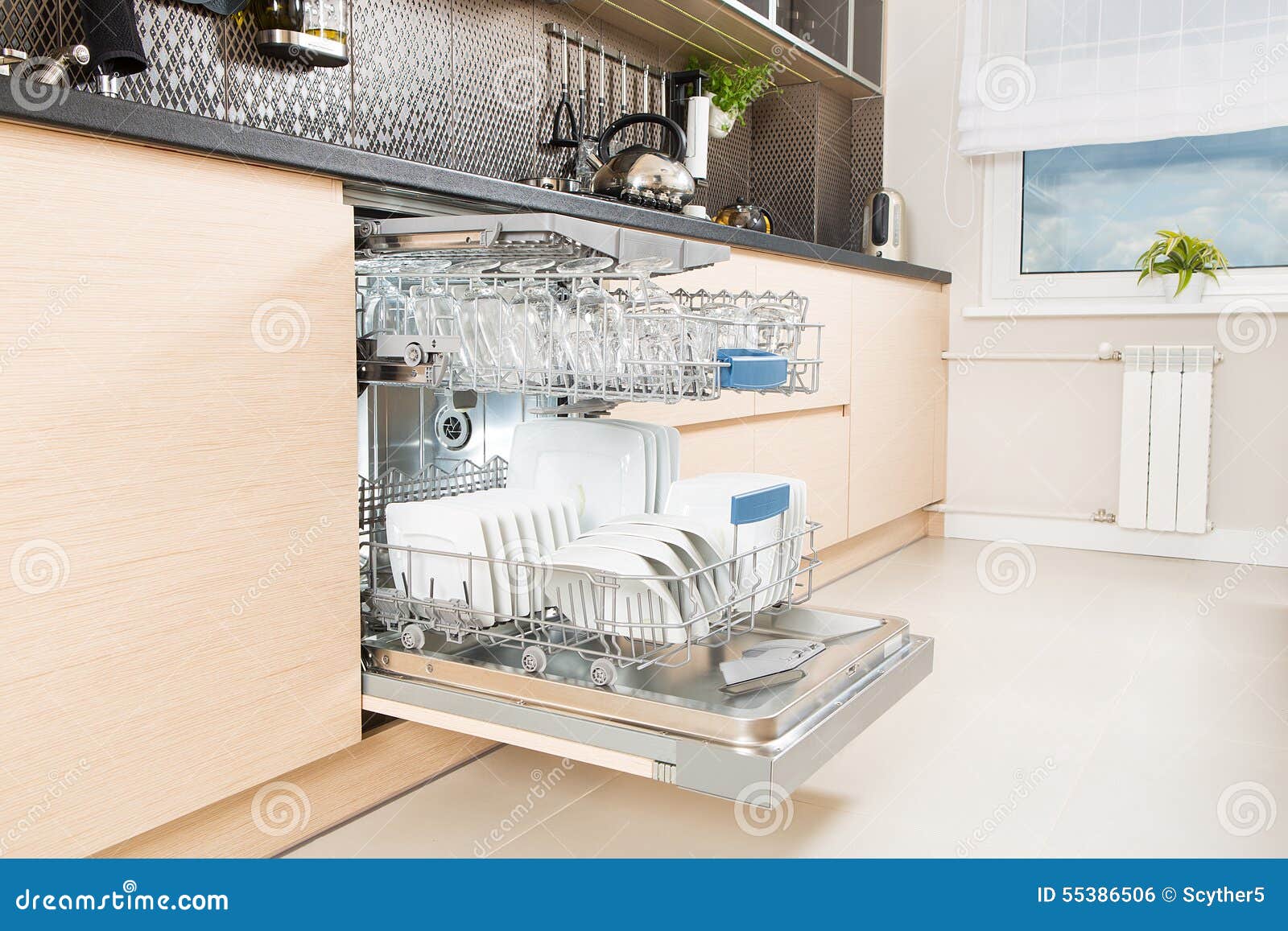 dishwasher after cleaning process.