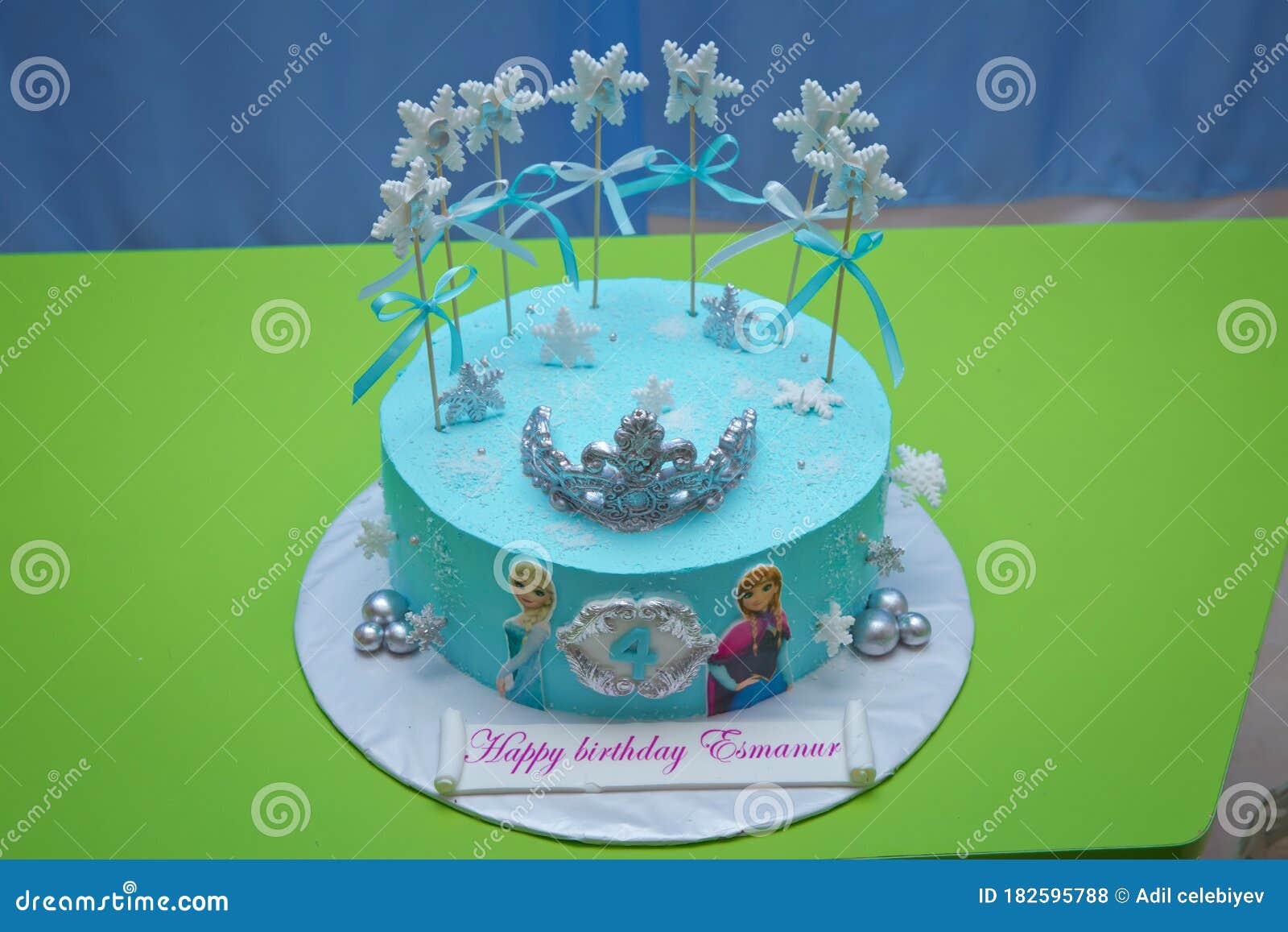 Disney Frozen Cake. Kids Birthday .Frozen Themed Child`s Birthday ...
