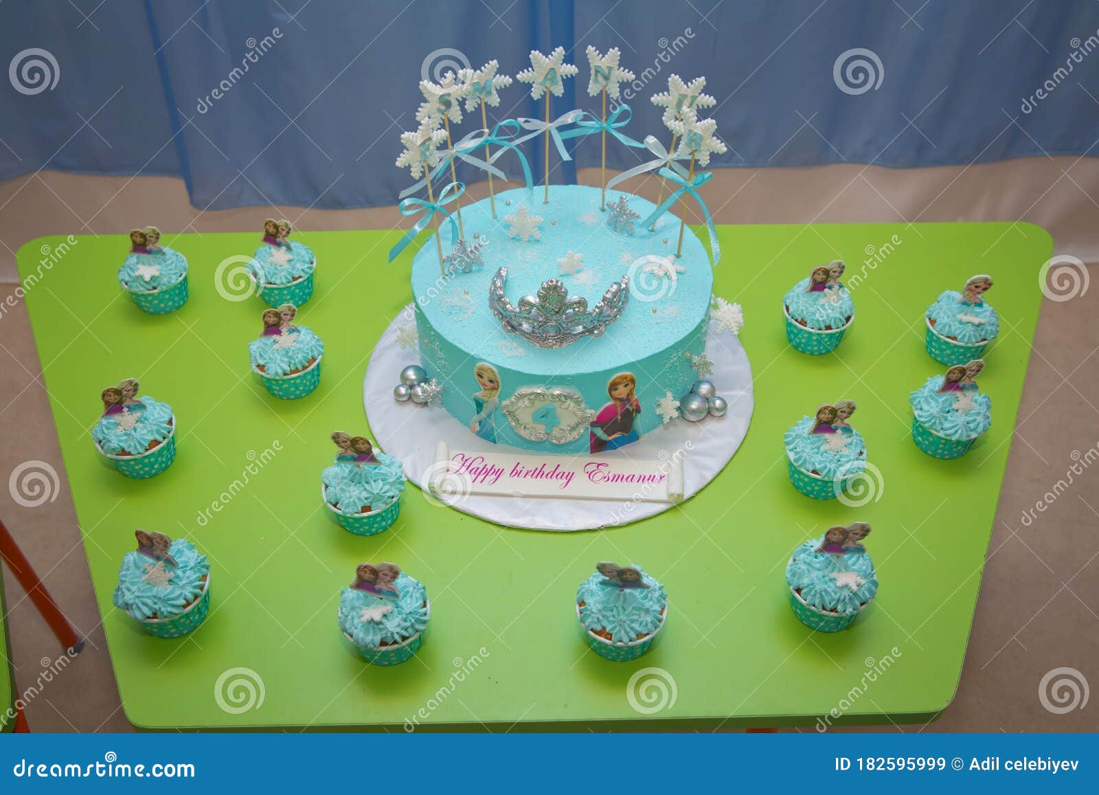 Disney Frozen Cake. Kids Birthday .Frozen Themed Child`s Birthday ...