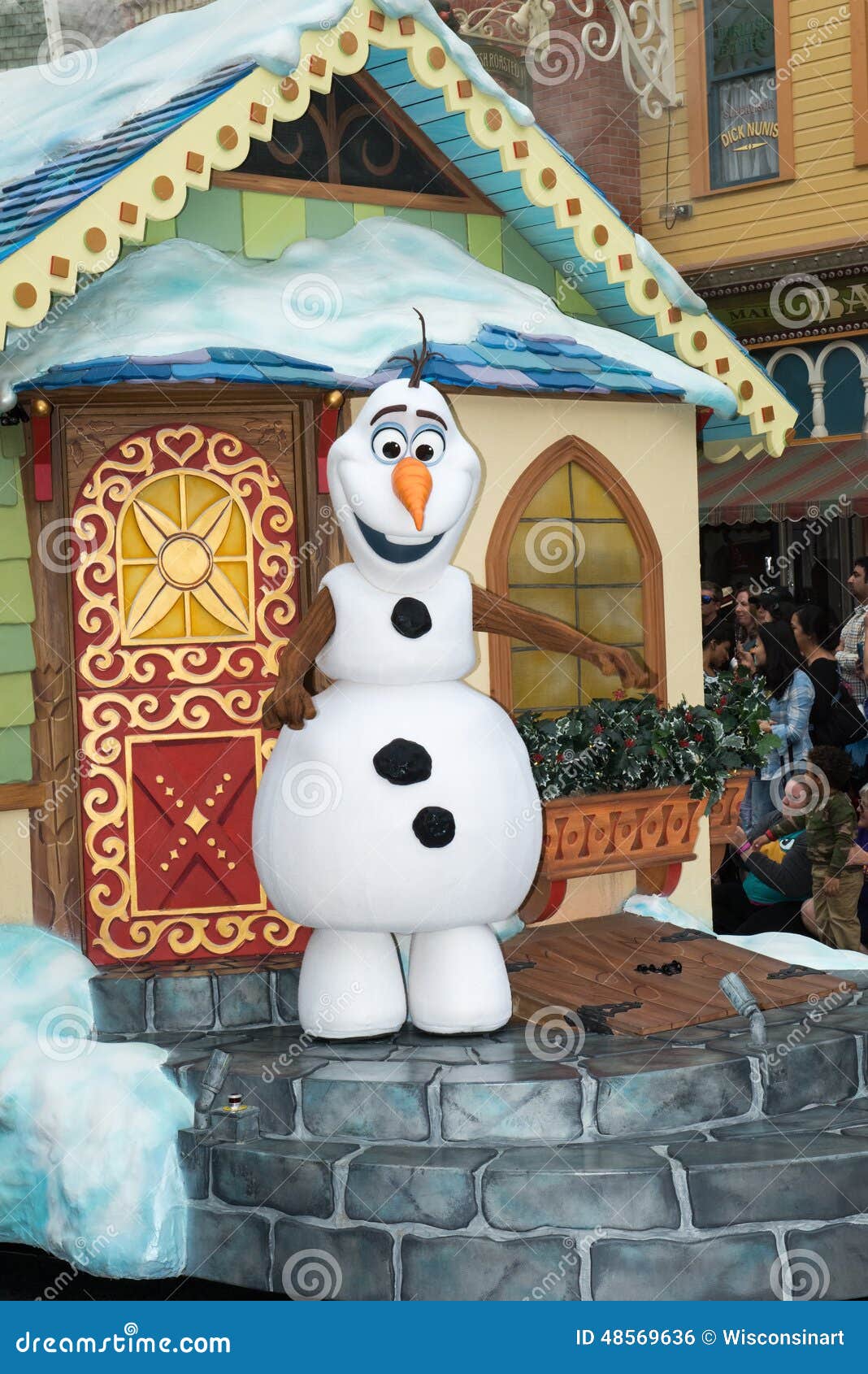 Disney Frozen Olaf Snowman Photo - Image wisconsinart, 48569636