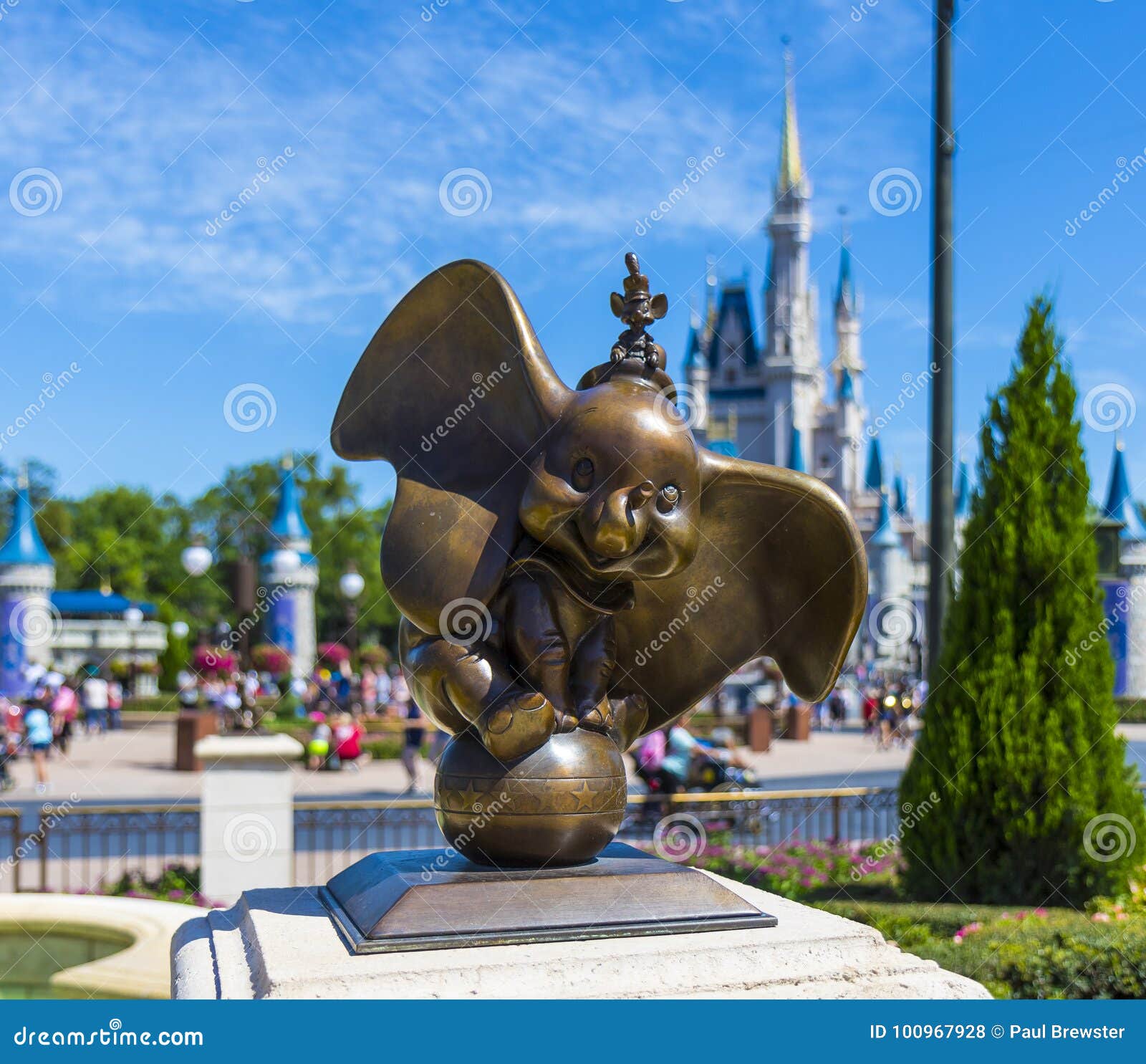 111 Dumbo Statue Stock Photos - Free & Royalty-Free Stock Photos from  Dreamstime