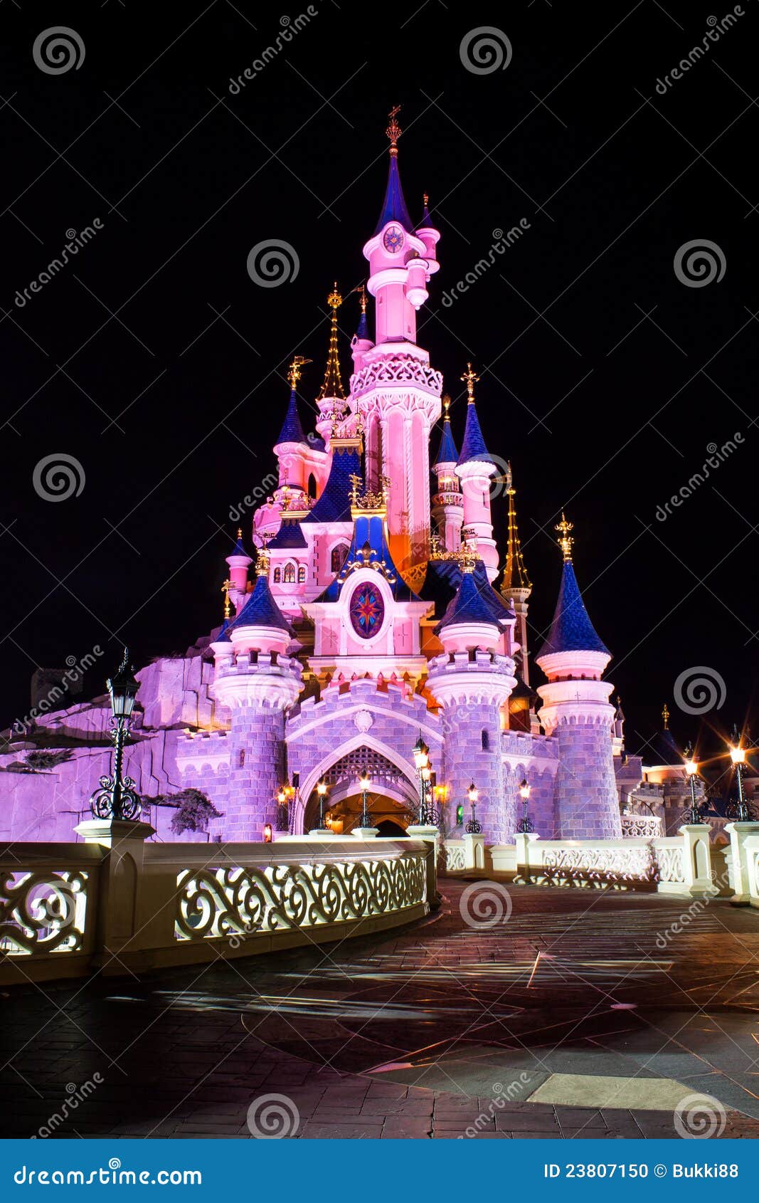Disneyland Paris Castle Illuminated at Night Editorial Image - Image of  coloured, cartoon: 23807150