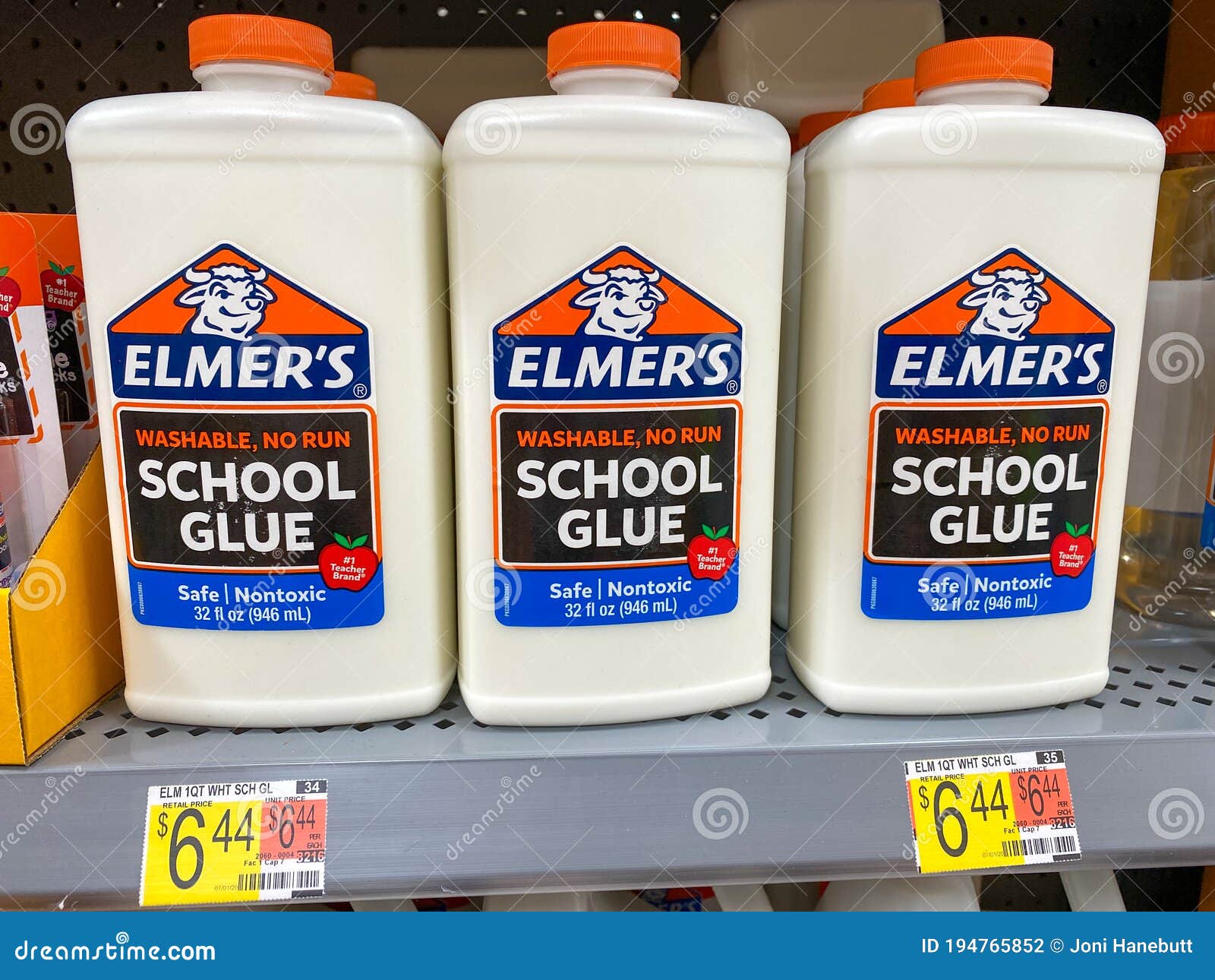 A Display of Elmers Glue in the School Supply Aisle at a Walmart in  Orlando, Florida Editorial Photography - Image of paper, business: 194765852