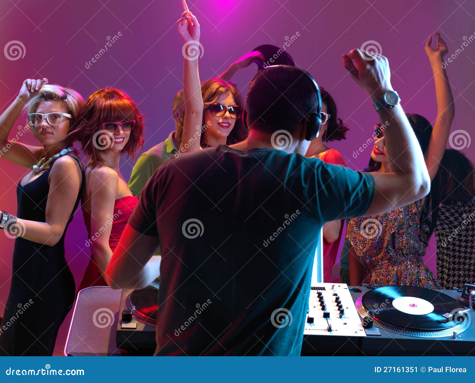 Dj Playing Music in Night Club Stock Image - Image of late, cool: 27161351