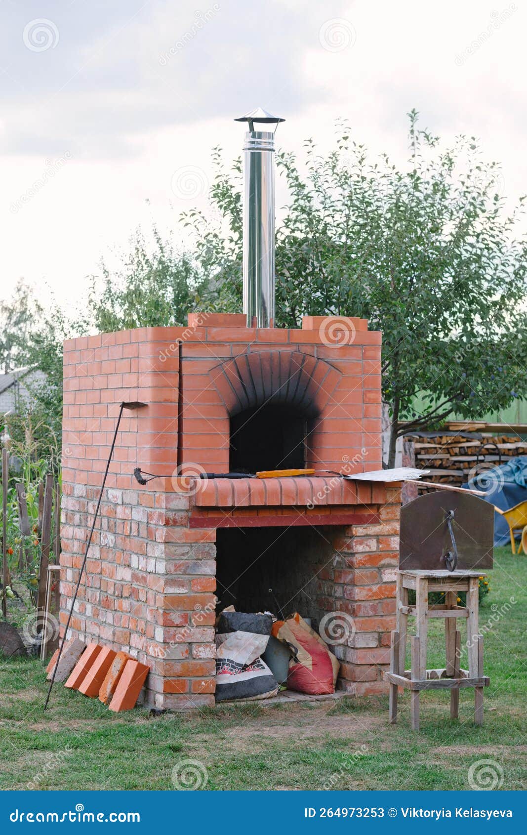 do-it-yourself professional oven with open fire built in summer cottage for baking pizza