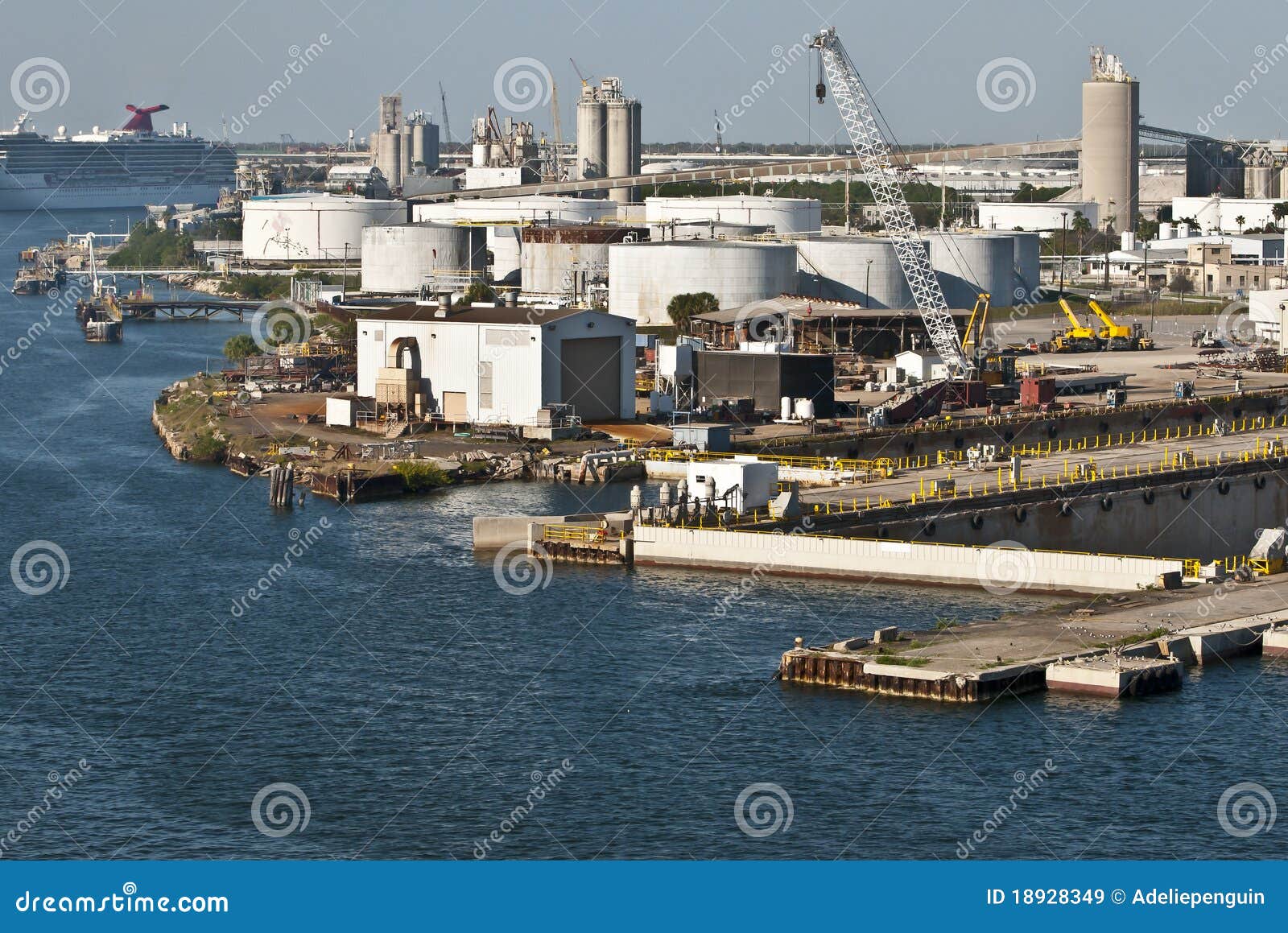 dock facilities, port of tampa. florida