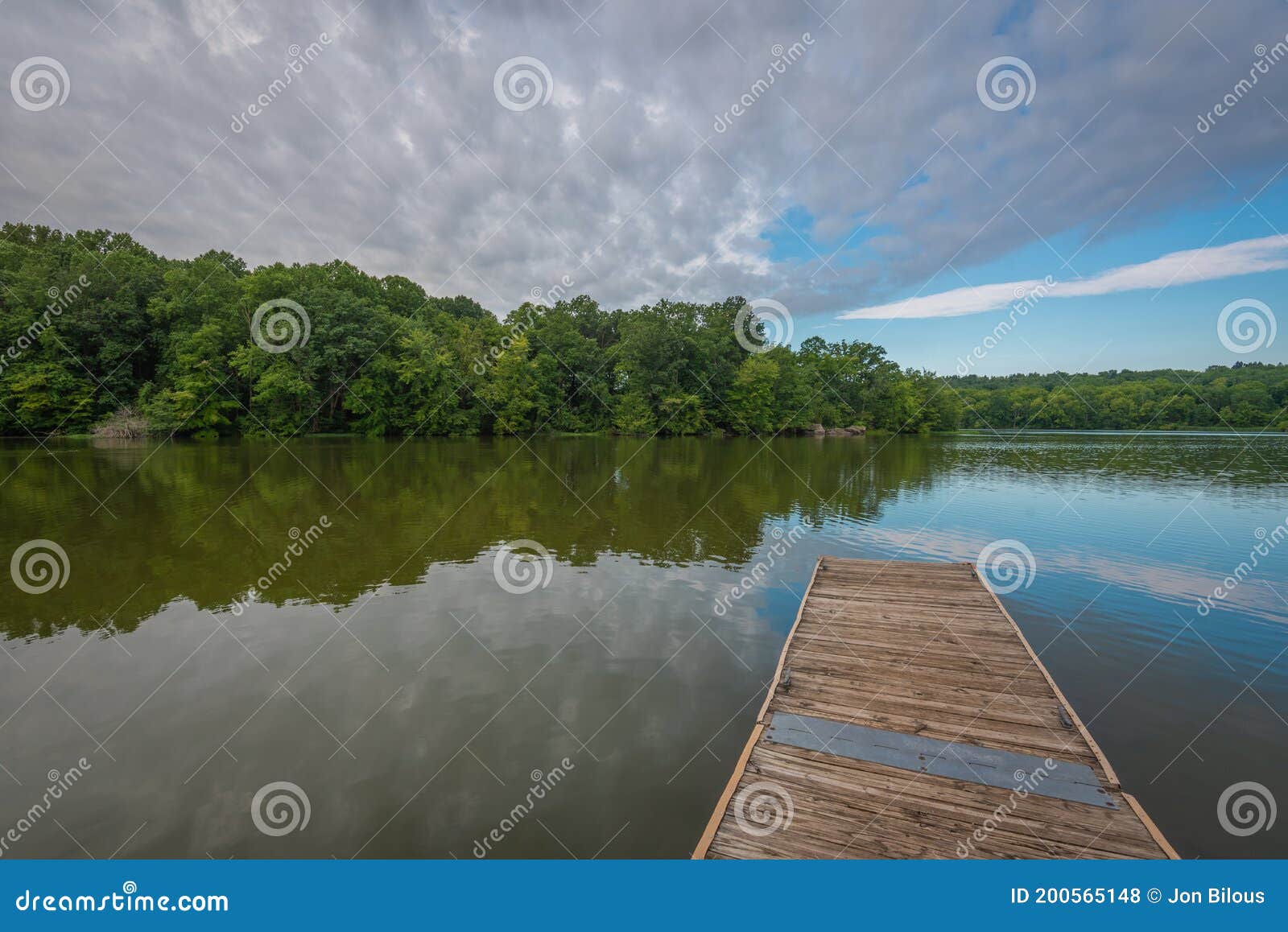 Dock in the Lake at Gifford Pinchot State Park, Pennsylvania Stock Photo -  Image of water, natural: 200565148