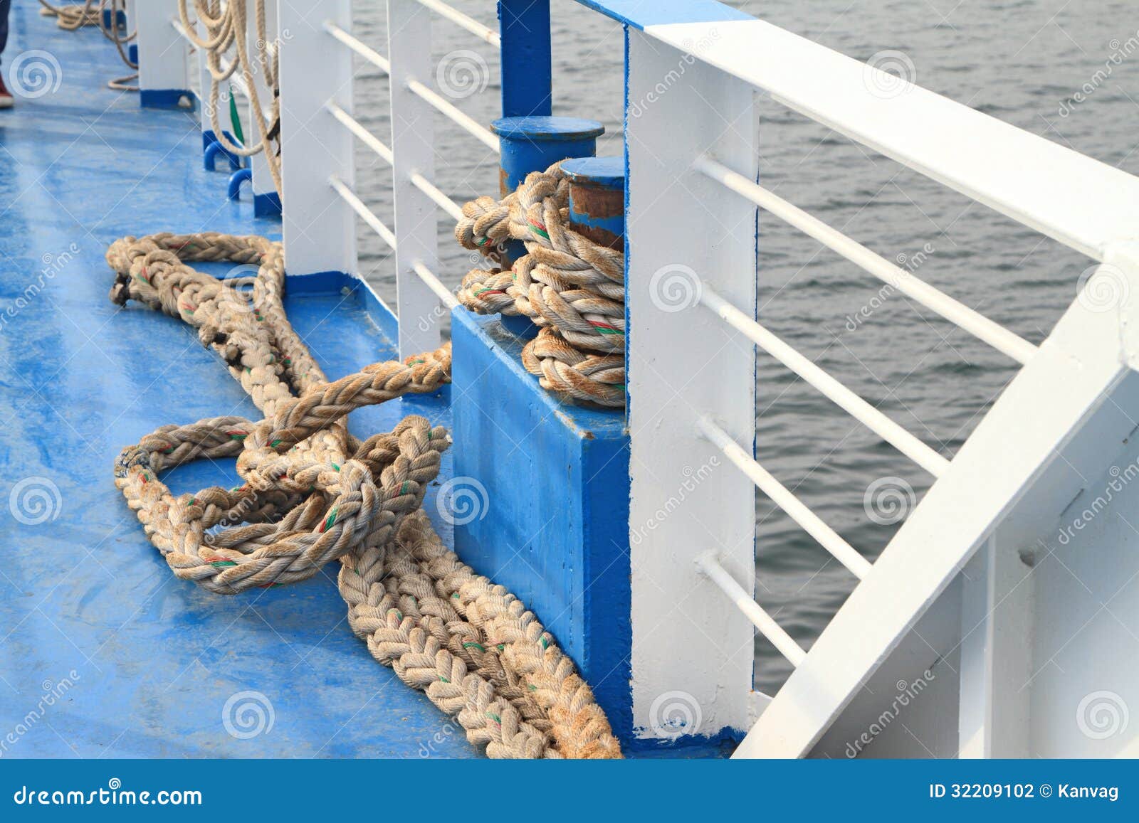 Docking rope stock photo. Image of metal, harbor, rail 32209102
