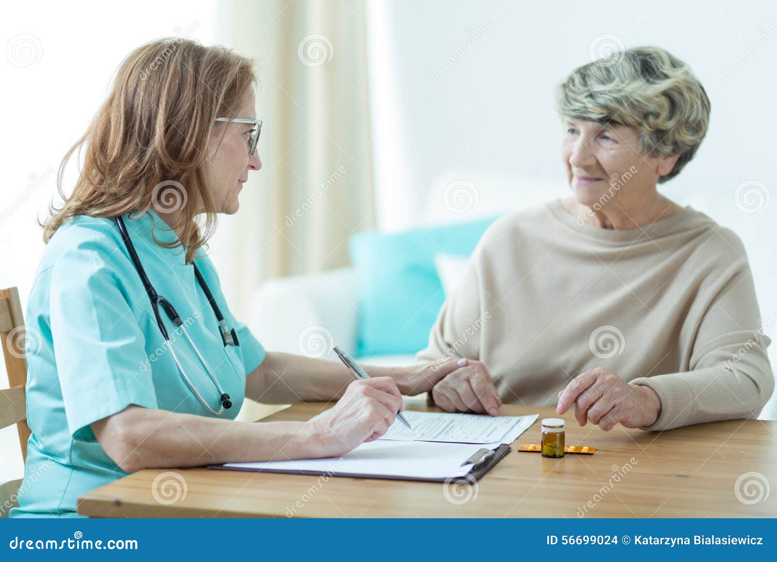 doctor on medical home appointment