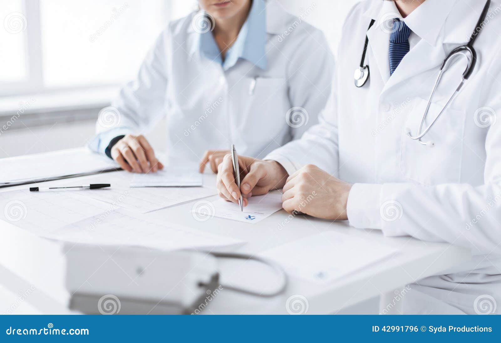 can a phd nurse write prescriptions