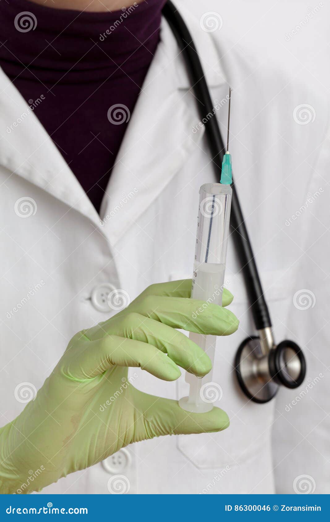 Doctor using syringe stock photo. Image of anesthetic 86300046