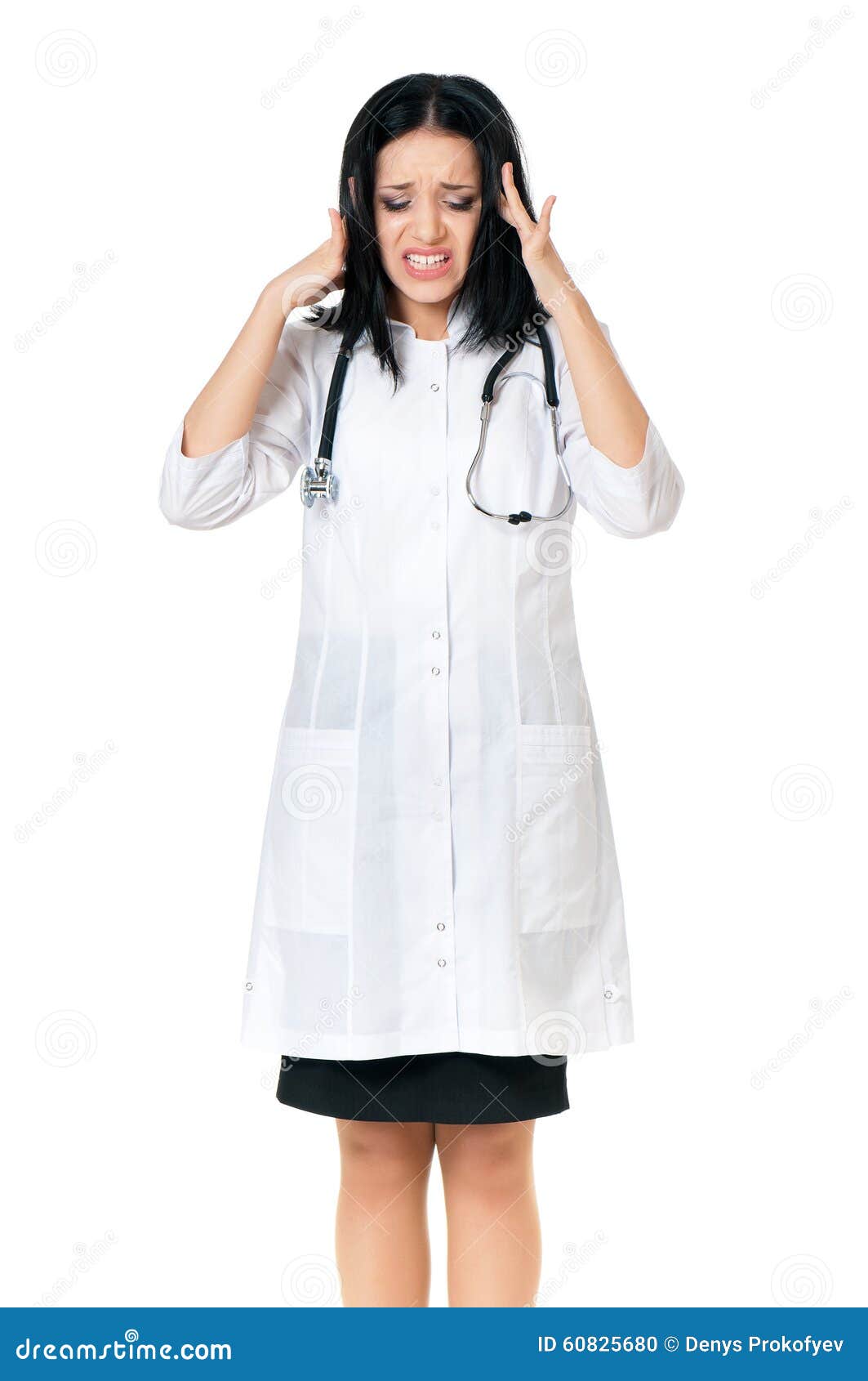 Doktor kobieta. Lekarz medycyny kobieta z surową migreną - odizolowywającą na białym tle