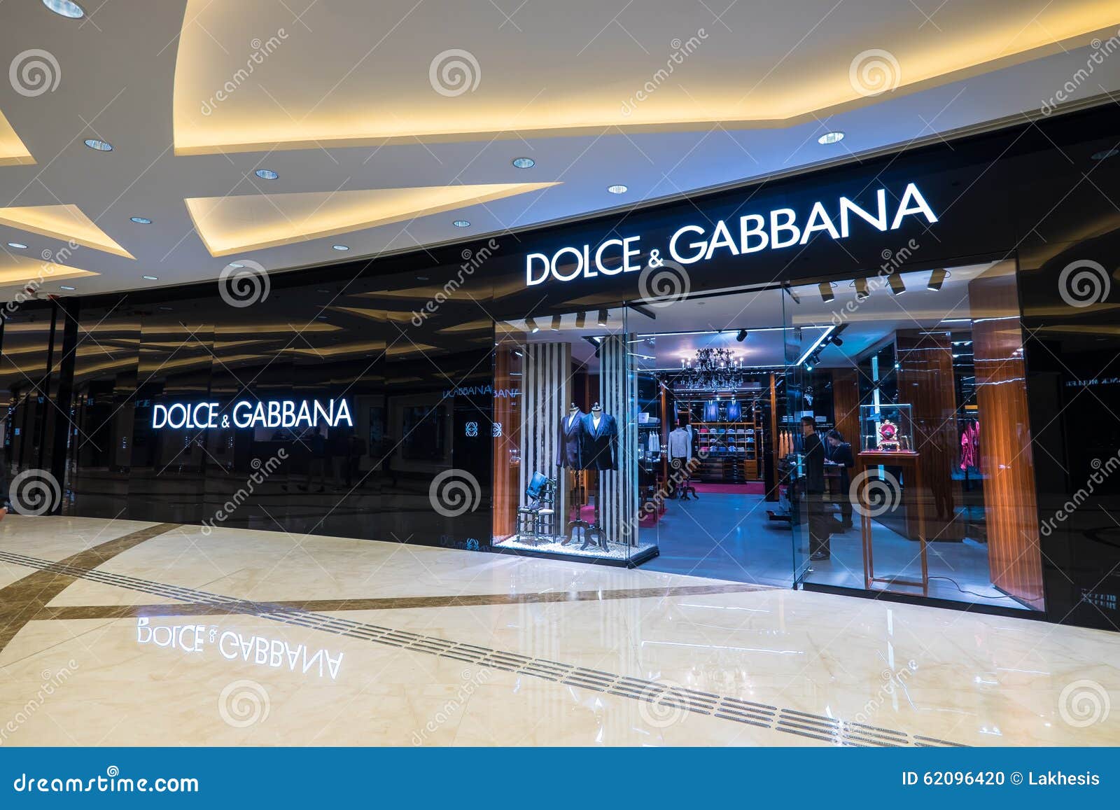 Dolce Gabbana Fashion Boutique Display Window. Hong Kong Editorial ...