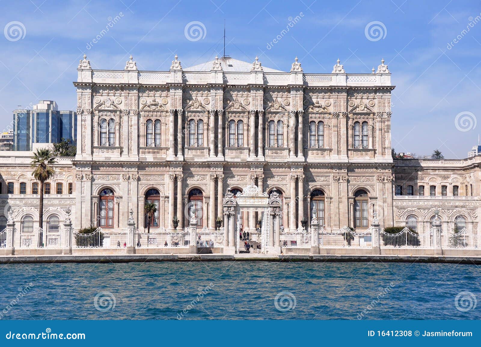 dolmabahce palace gate