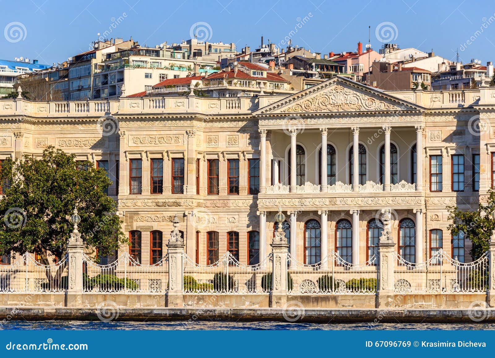 dolmagahce palace from marmara