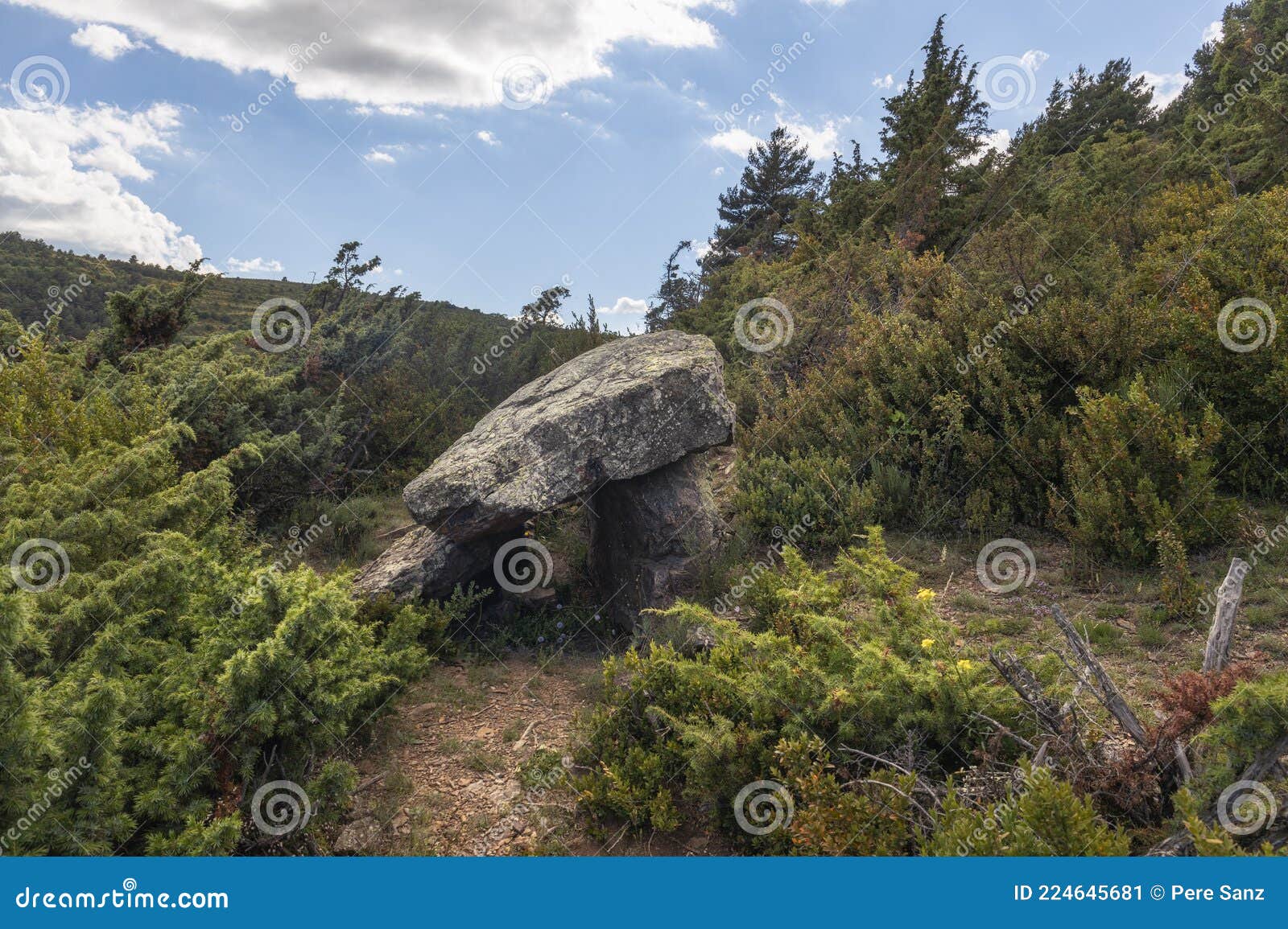 dolmen in orden, catalan pyrenees