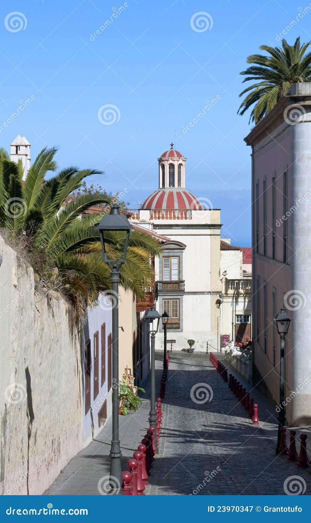 Dome In The Background Royalty-Free Stock Photography | CartoonDealer