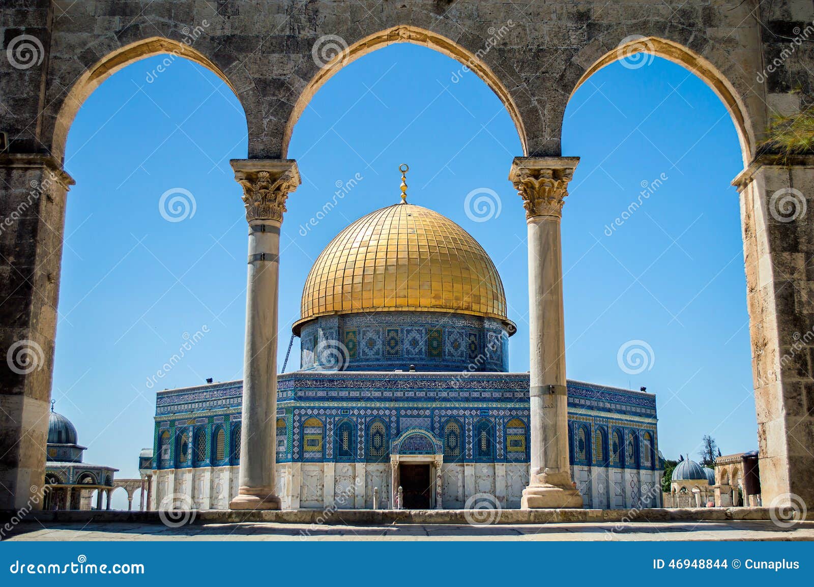 dome of the rock on the temple