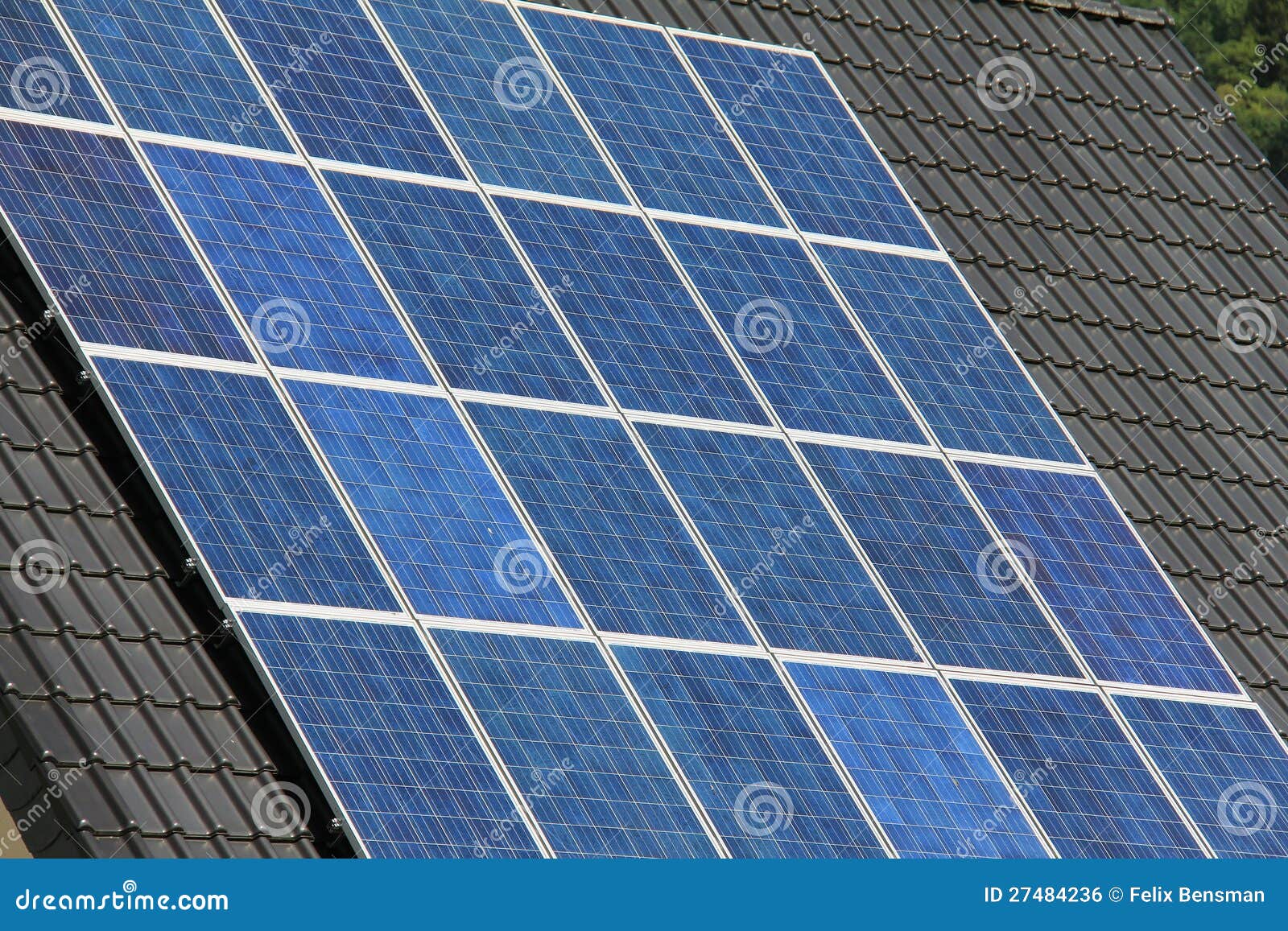 Domestic solar panels stock photo. Image of house, heat 27484236