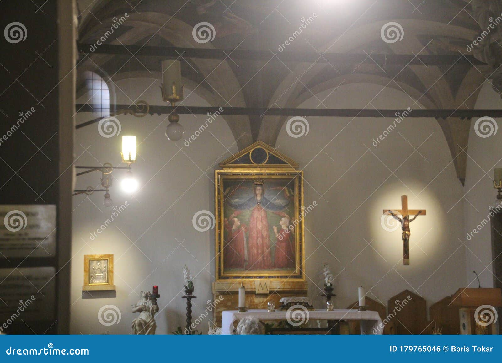 interior of the catholic church of santa maria delle grazie in milan. last supper, europe.