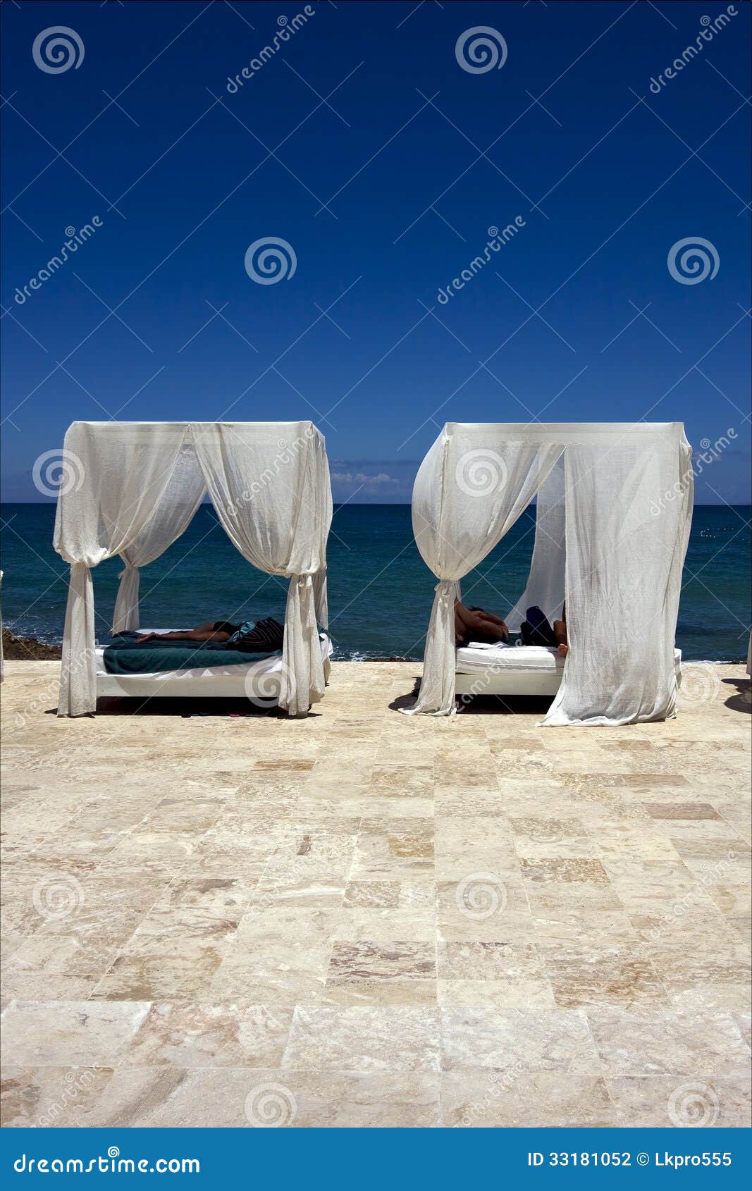 dominicana bed curtain