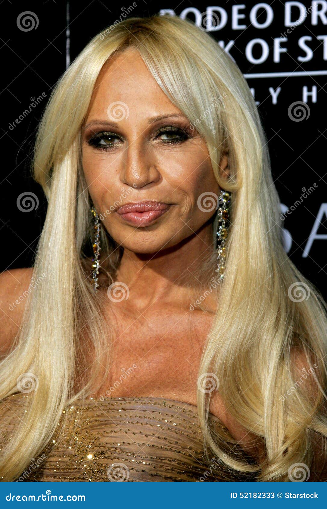 Donatella Versace.  Celebridades, Donatella versace, Celebridades antes e  depois