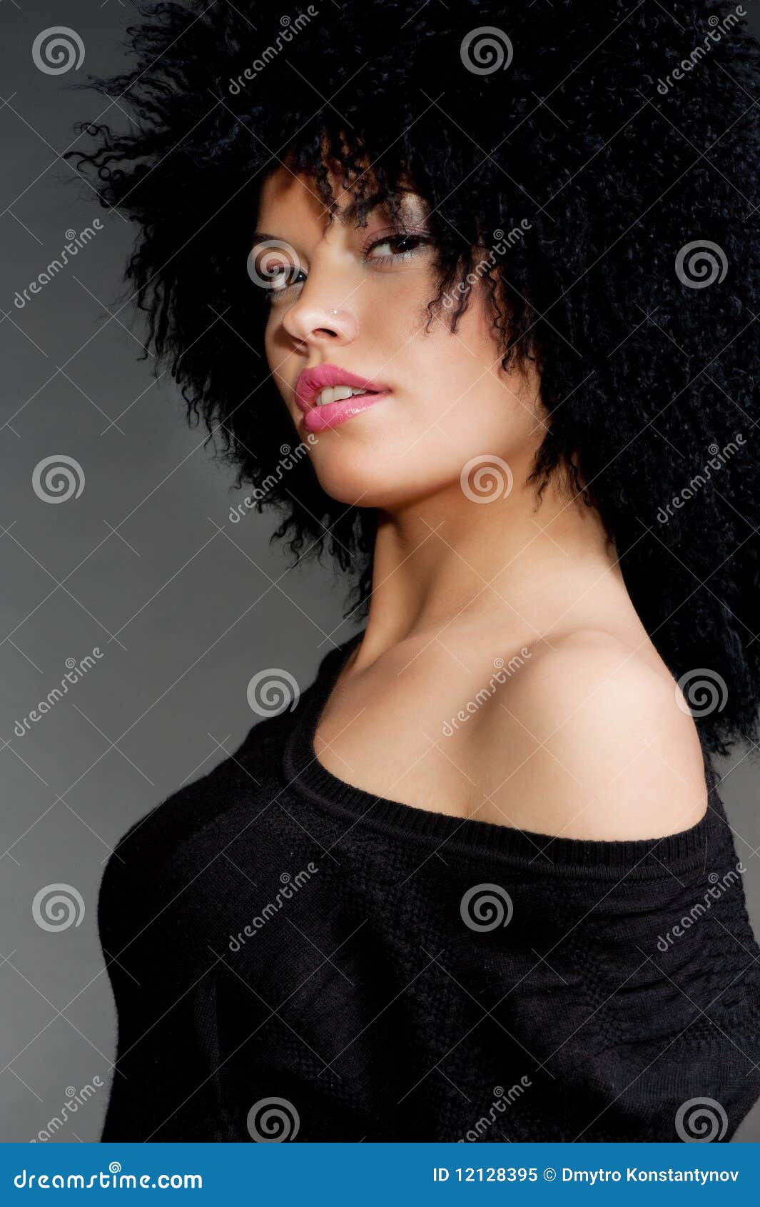 Capelli Effetto Bagnato: Il Look Della Milano Fashion Week - Foto 5