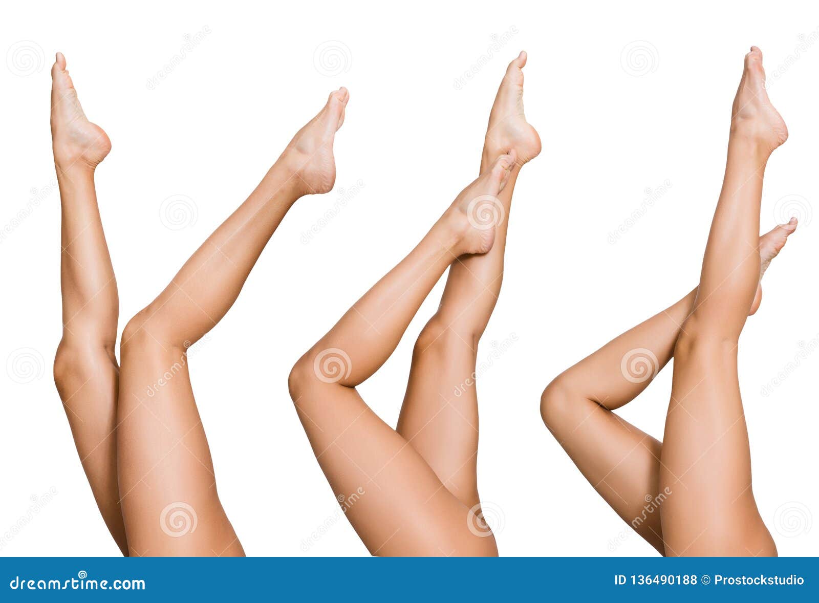 Donna Nuda Che Posa Con Le Sue Belle Gambe Fotografia Stock Immagine