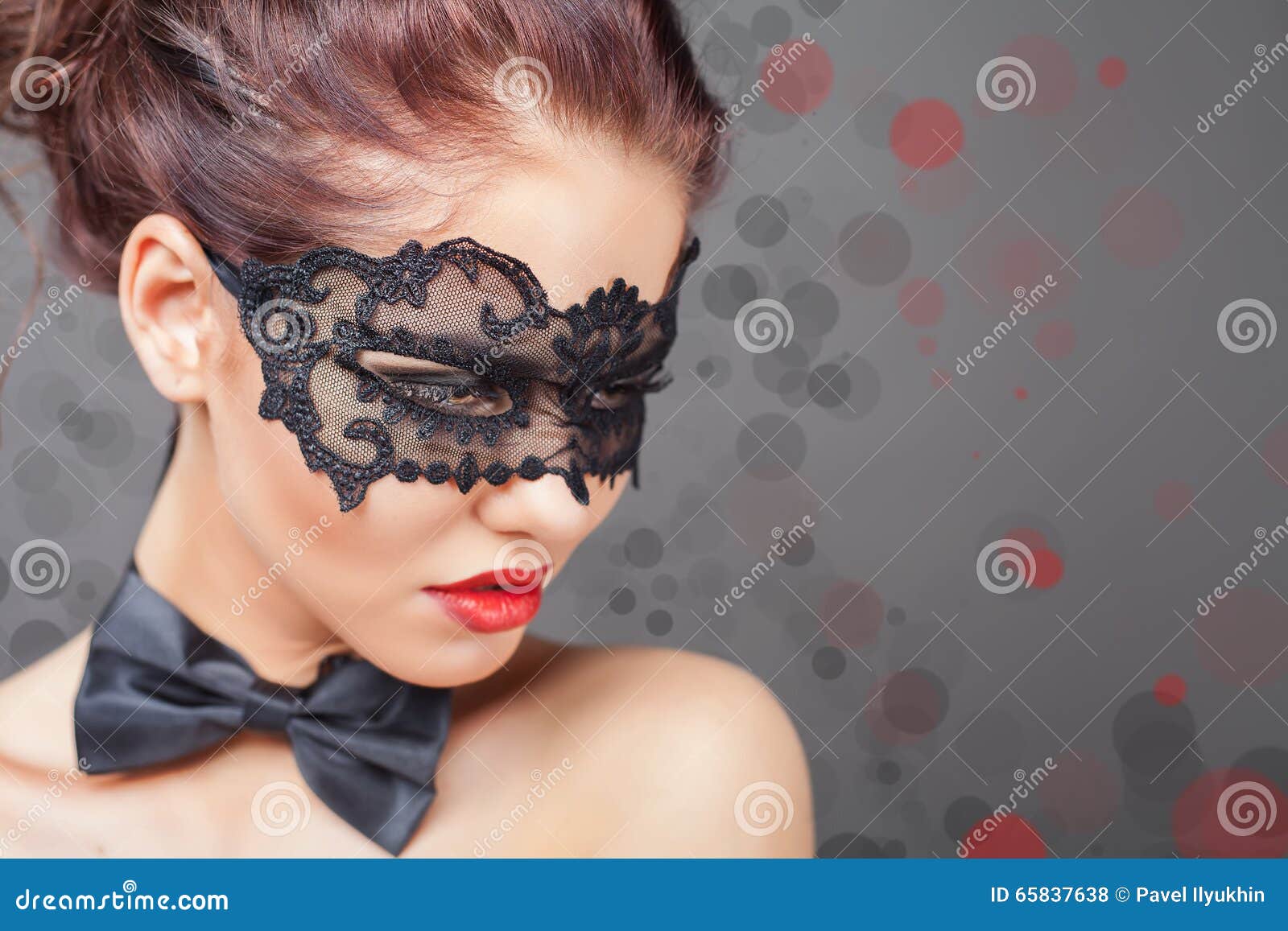 Donna Sexy Con La Maschera Di Carnevale Fotografia Stock