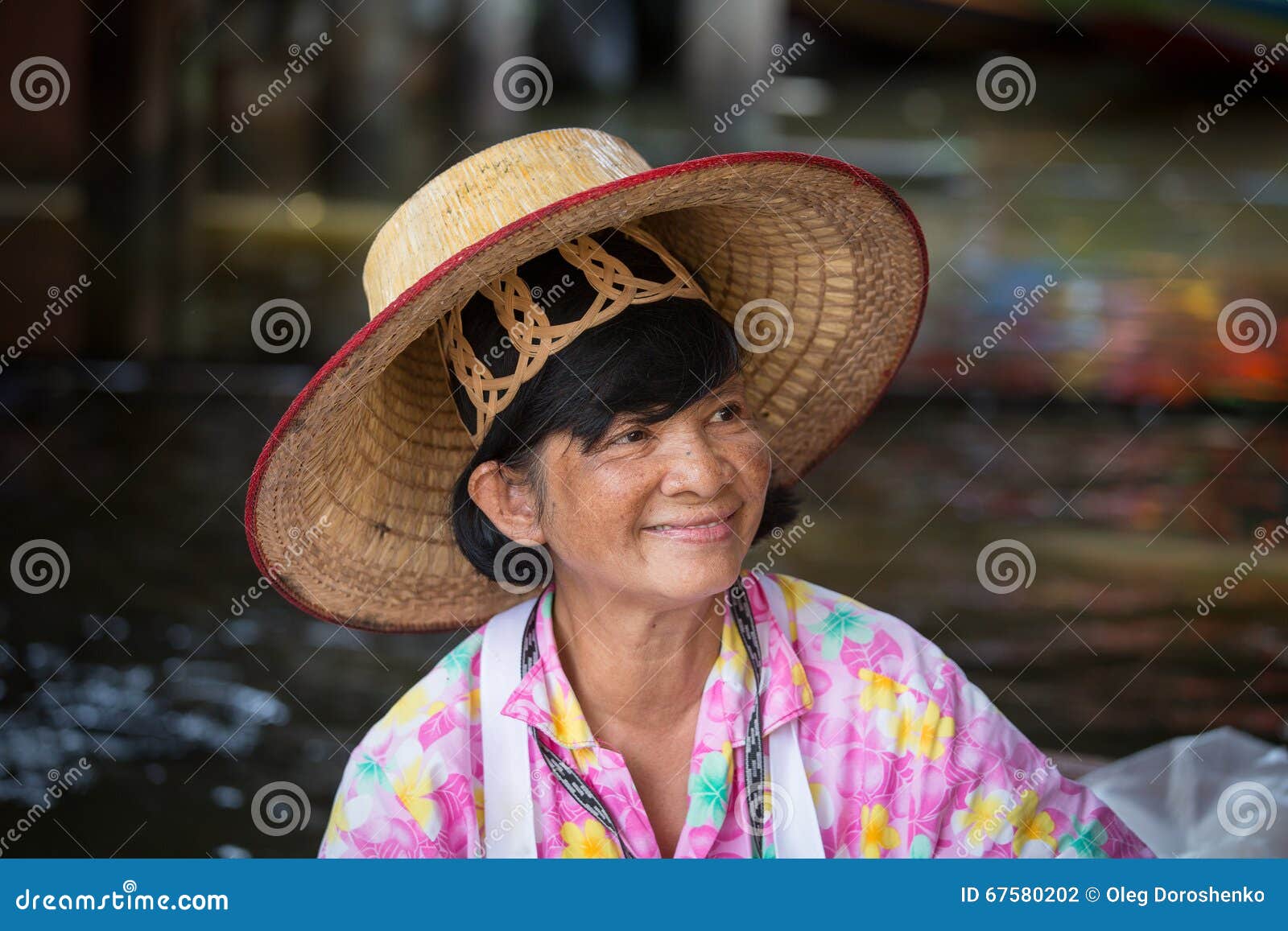 Старые тайки. Тайки портрет. Тайцы портреты. Тайланд женщина средних лет. Тайские женщины в 60 лет.