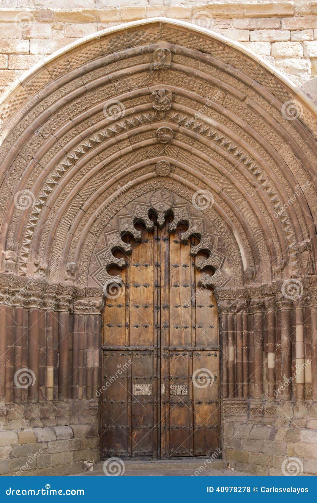 door of san romÃÂ¡n church, cirauqui. navarre. spain.