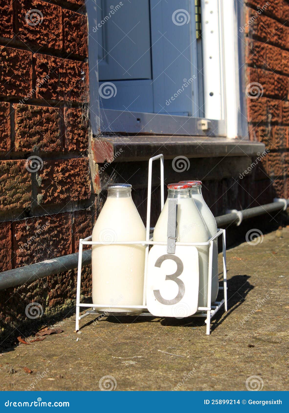 Daily Doorstep Fresh Milk Delivery. Stock Photo Image 25899214