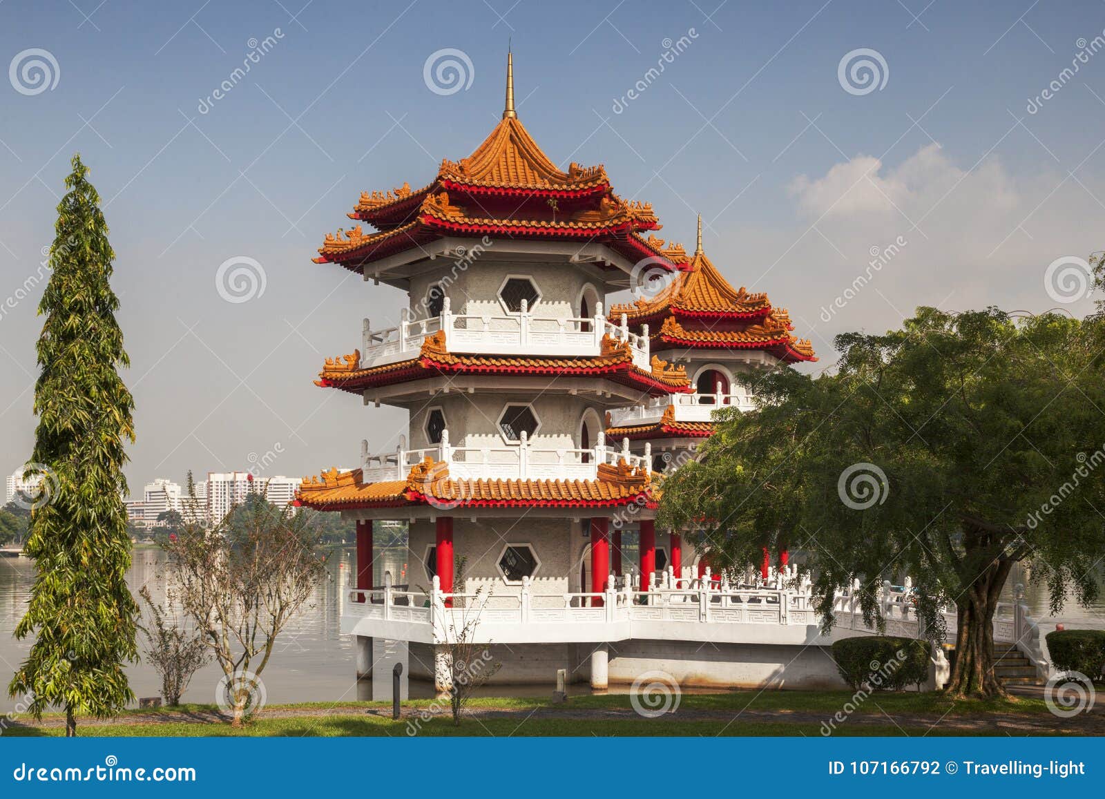 Doppelpagoden, Chinesischer Garten, Singapur Stockfoto Bild von