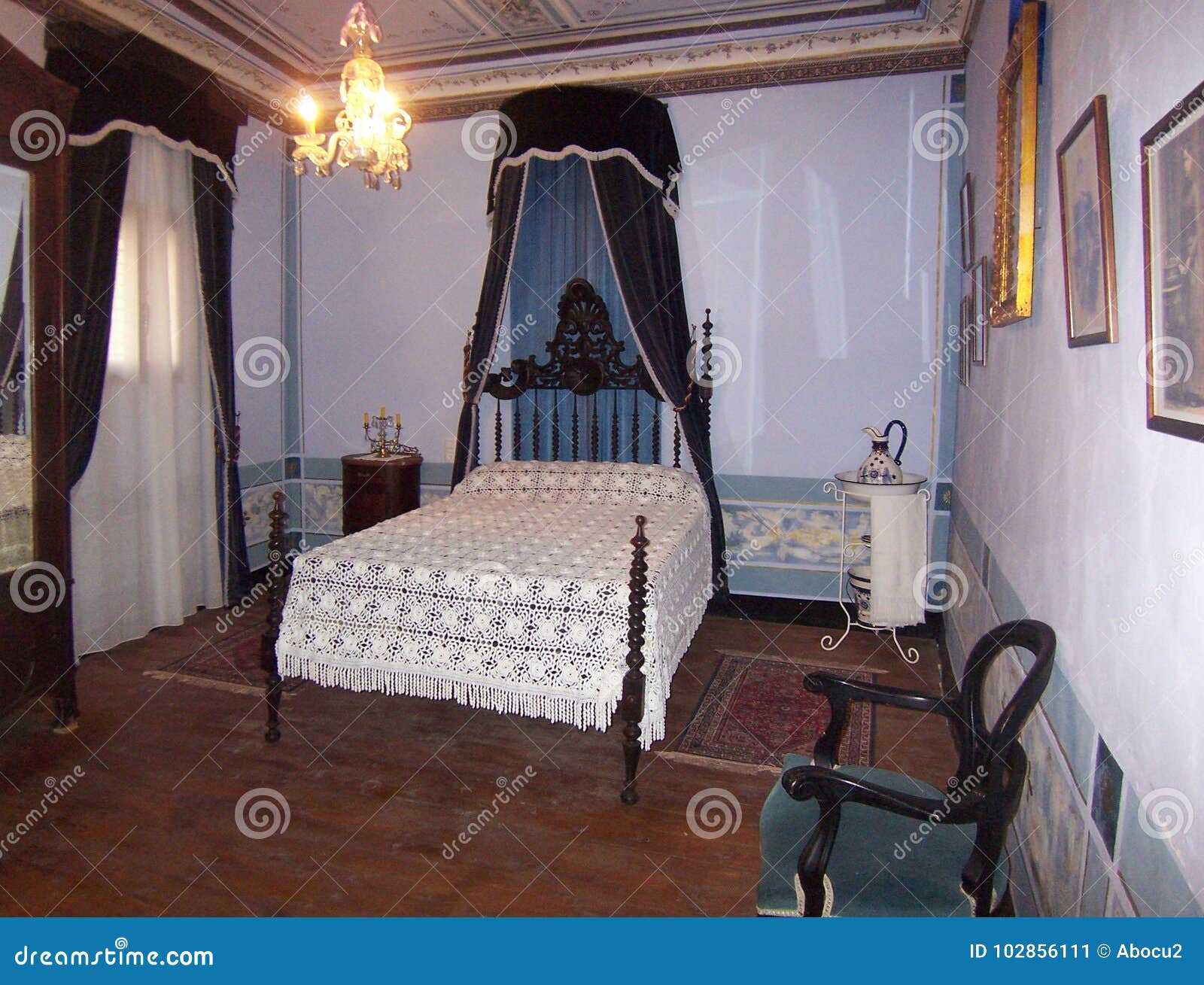 Dormitorio Del Castillo Fotos De Stock - Descarga 716 Fotos Libres de