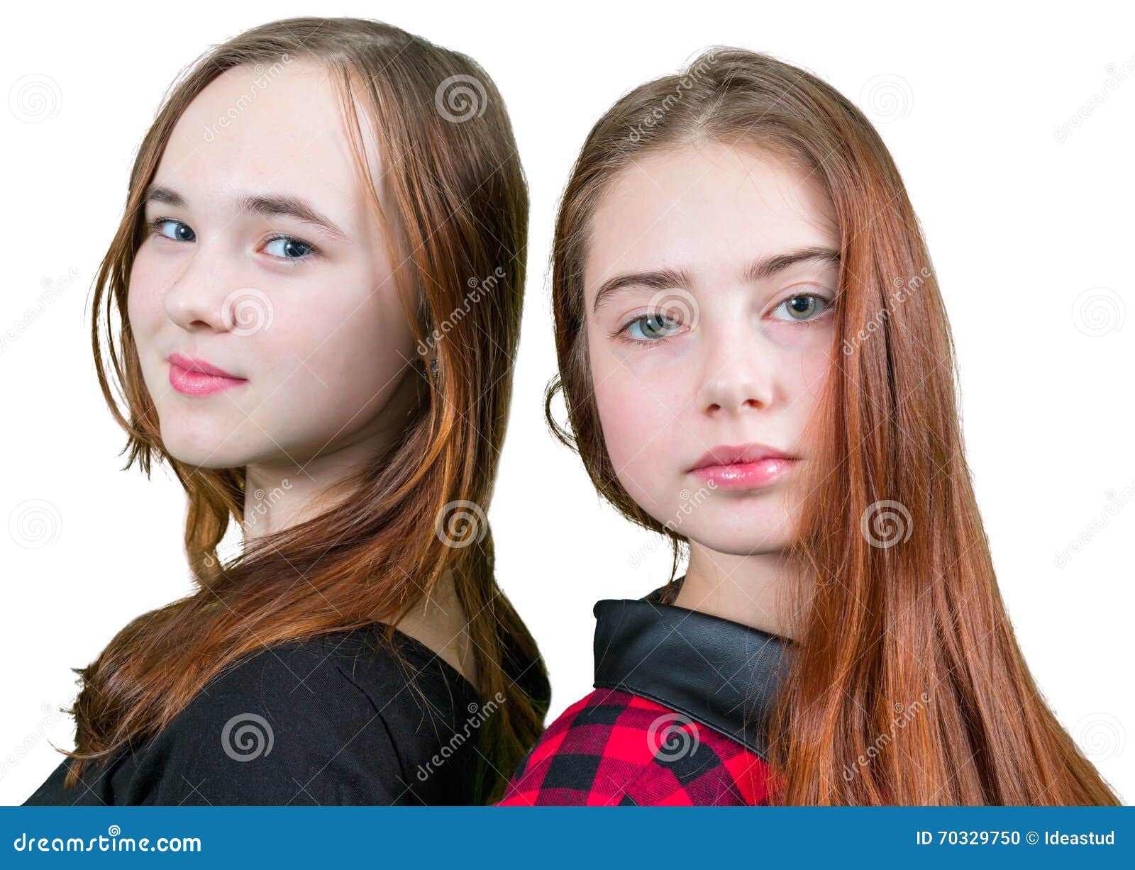 Dos Muchachas Adolescentes Hermosas En Ropa Roja Y Negra Foto de - Imagen de camisa, hermoso: 70329750